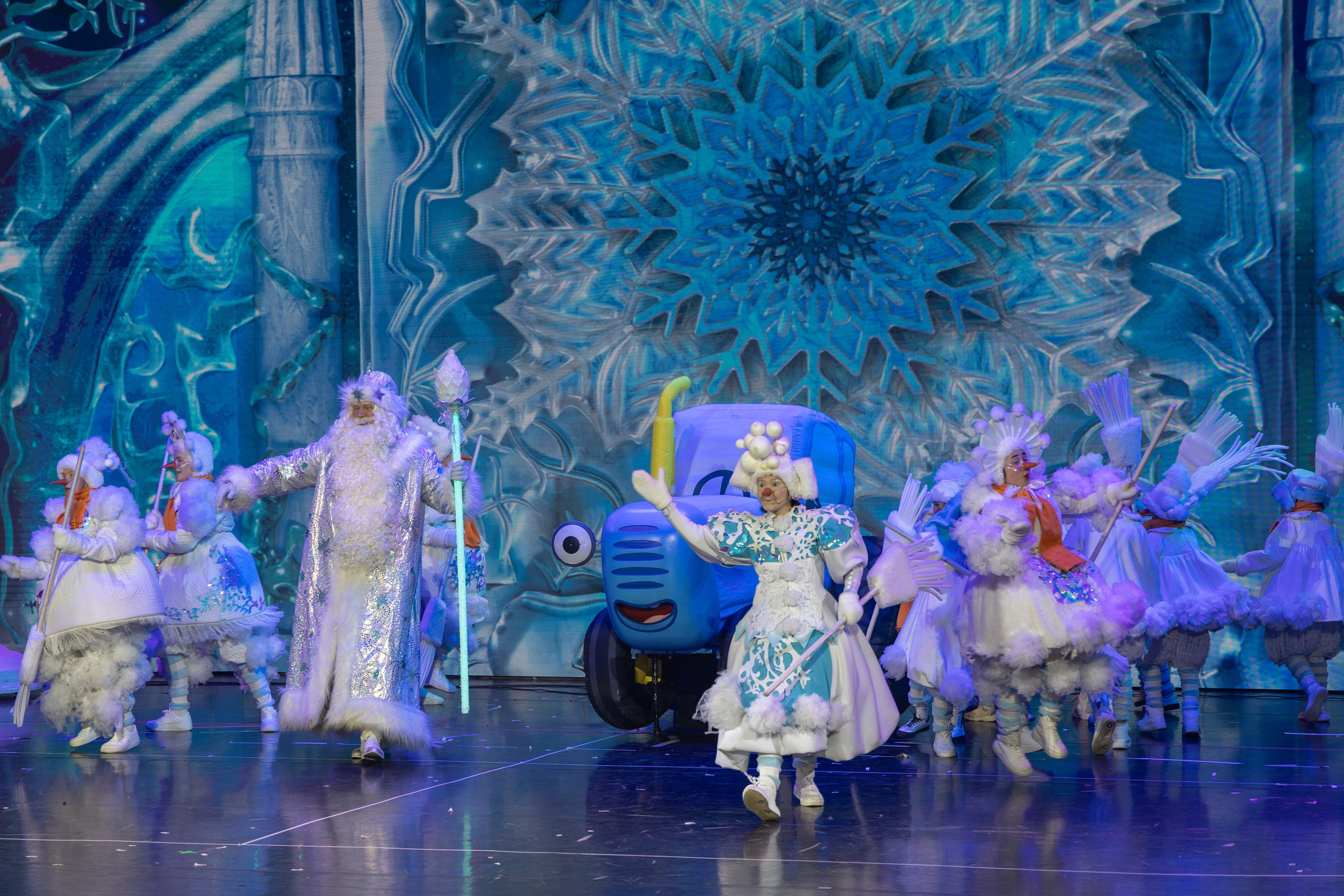 Ёлка телеканала МУЛЬТ в ККТ Космос. Семейный и репортажный фотограф Наташа Давыдова