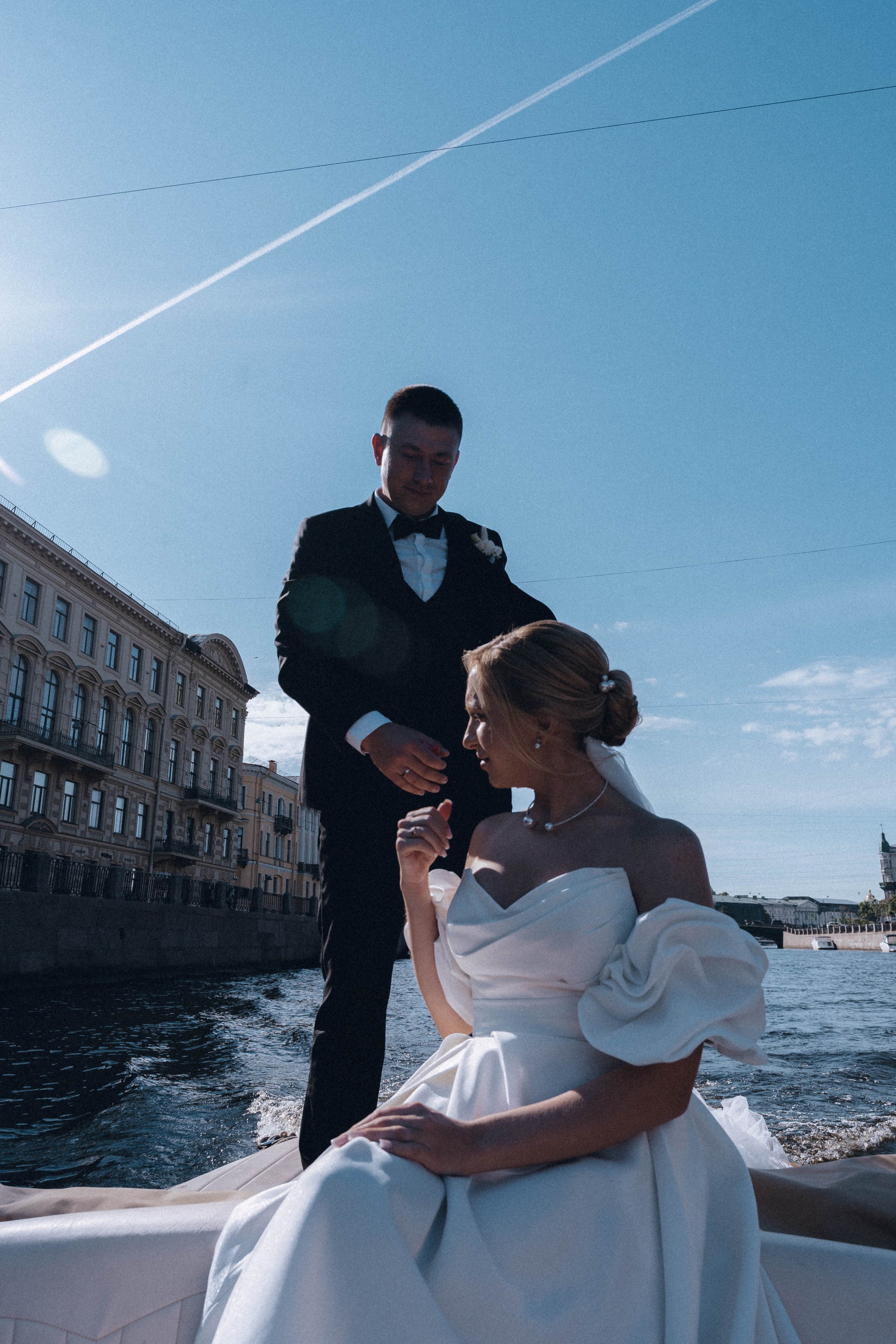 СВАДЕНБНАЯ СЬЕМКА НА КАТЕРЕ ПО КАНАЛАМ САНКТ-ПЕТЕРБУРГА И В АКВАТОРИИ НЕВЫ. Профессиональный фотограф, Санкт-Петербург — Виктория Богомолова