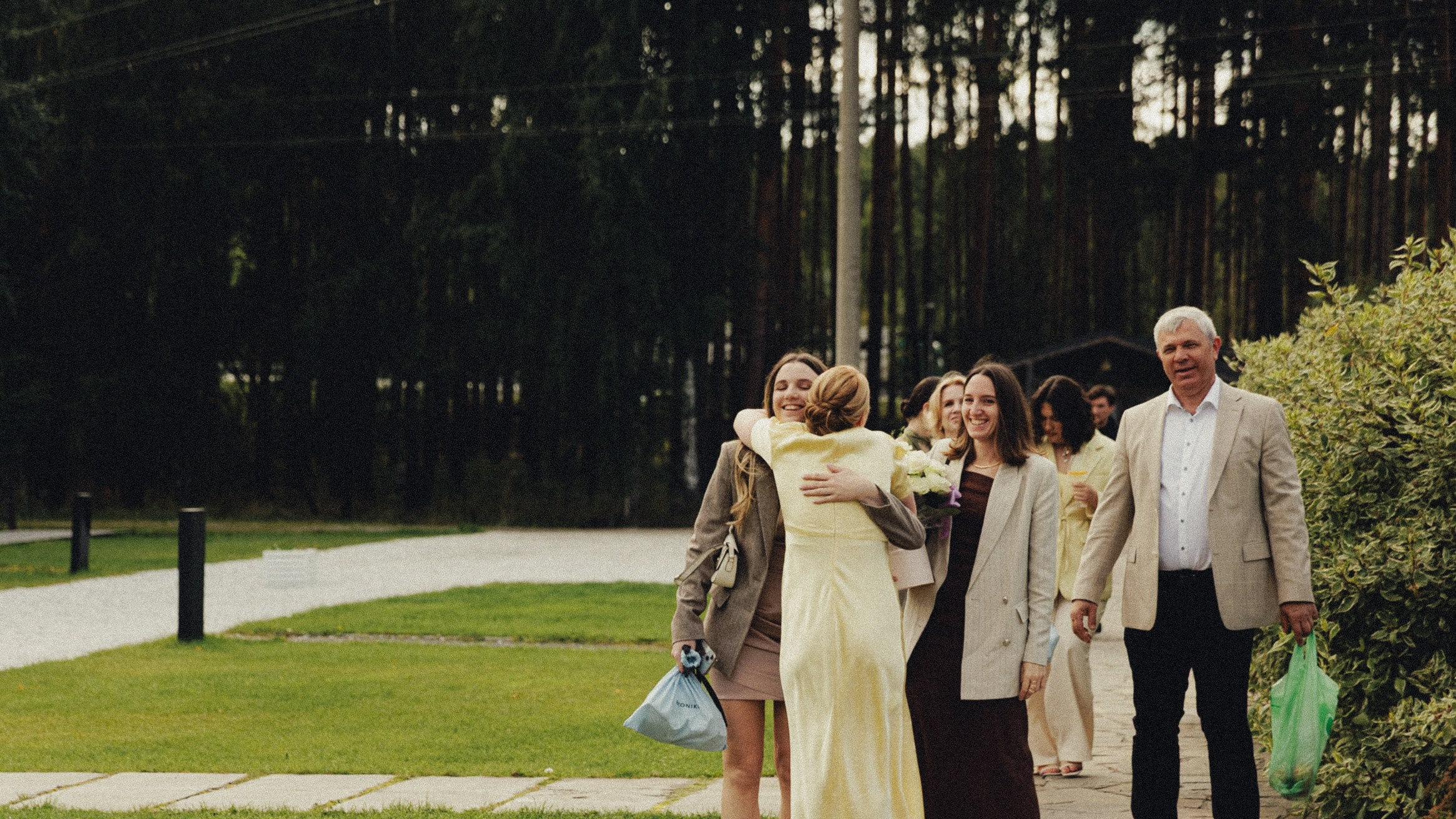 Emotions through film. Свадебный фотограф Екатеринбург Алексей Ладыгин