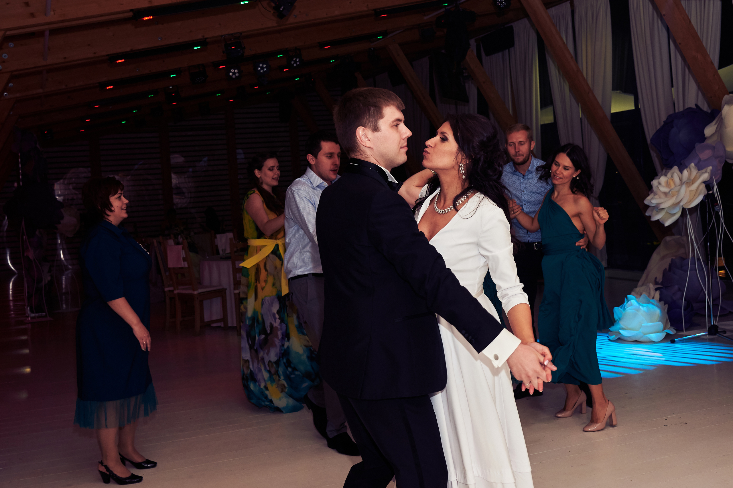 Свадебная фотосессия, Яхт-клуб Нептун. Свадебный фотограф в Москве Станислав Донченко