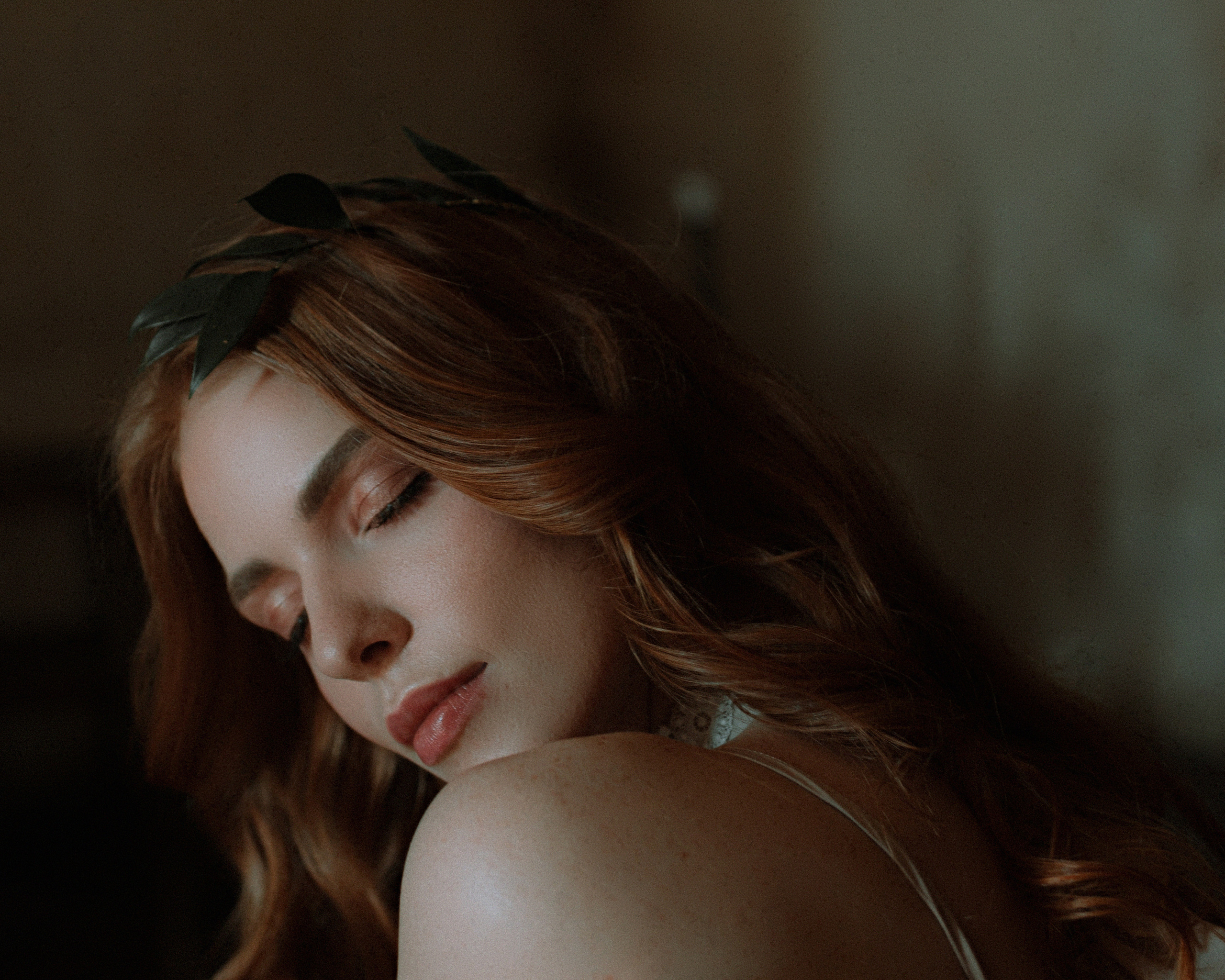 Художественная фотосессия в студии. Фотограф Санкт-Петербург женский портрет Екатерина Коваль