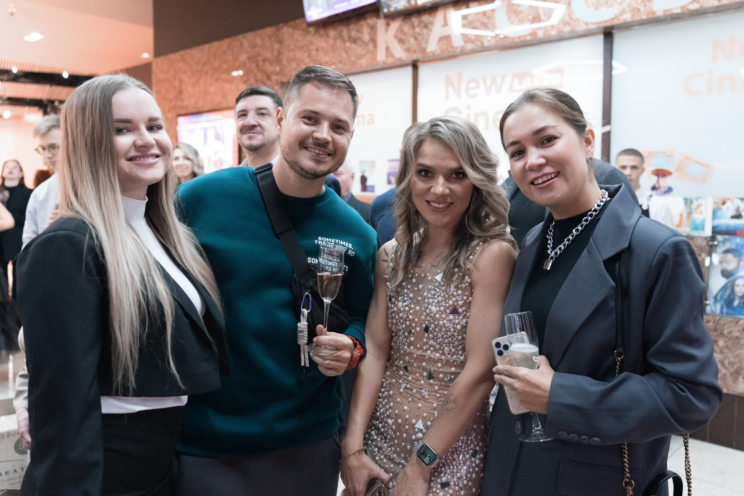 Веб-сериал «МЫ». Для тех, кто не ждёт удачи, а создаёт её. Каждая фотосессия — это твой момент, твой стиль, твой успех. 📸