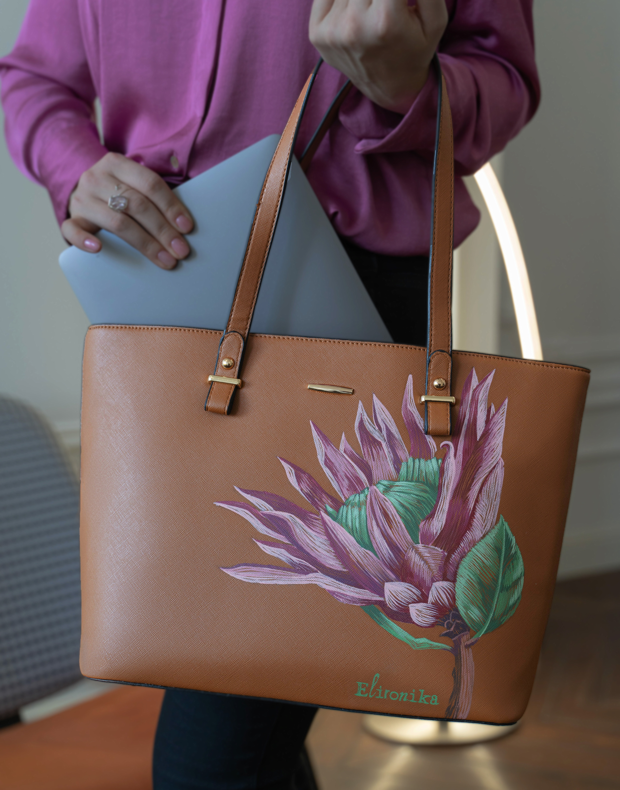 Съемка для бренда сумок. Фотограф Москва — Грибов Денис