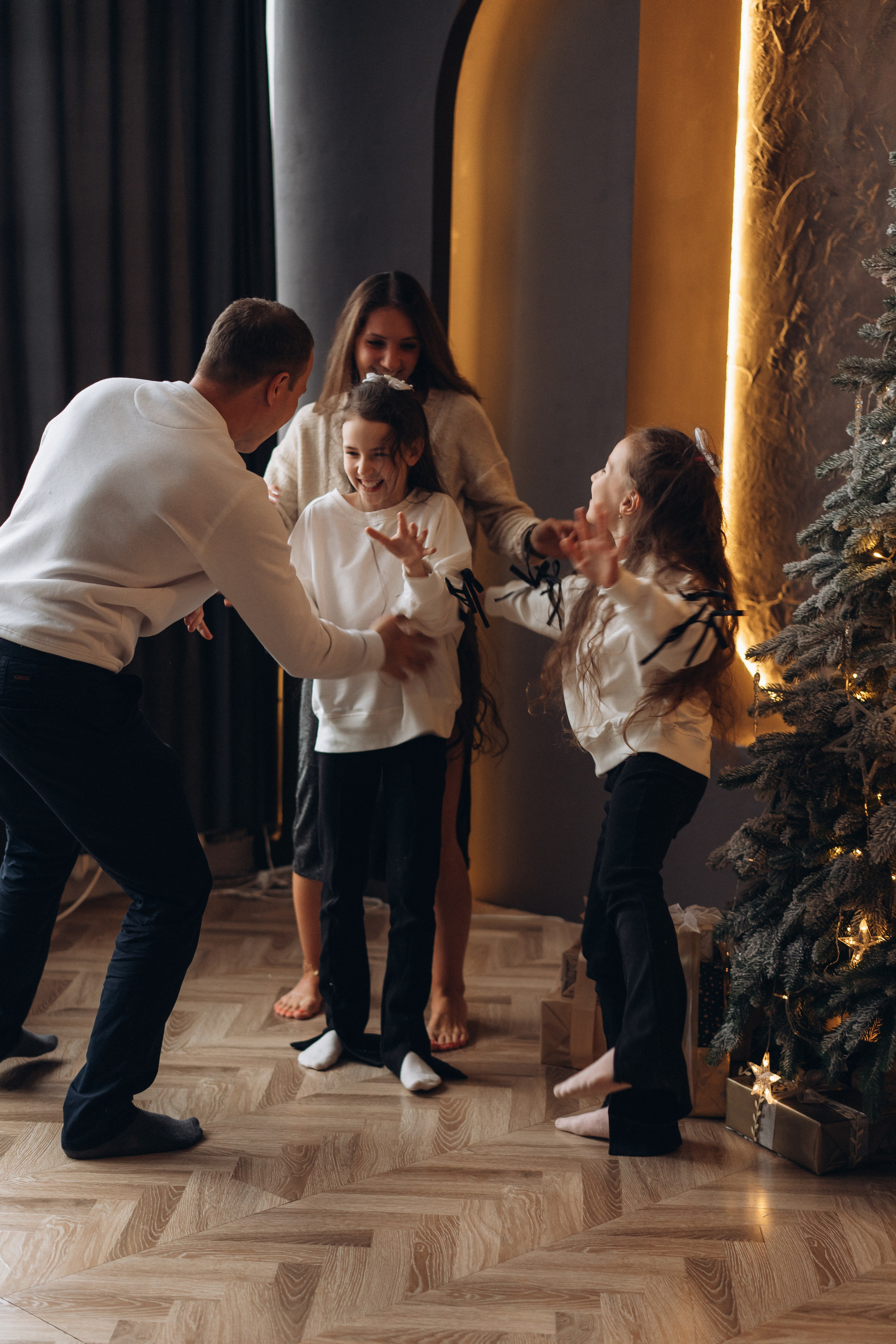 Семейная съемка в студии. Фотограф Екатеринбург Кокшарова Александра