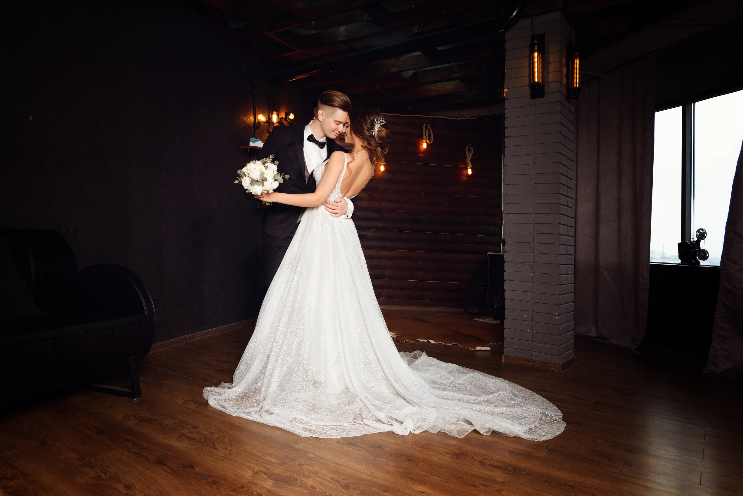 Свадебный фотограф в Екатеринбурге – цены и портфолио. Фотосъемка свадьбы в Екатеринбурге | Профессиональный фотограф. Фотограф Сергей Якубицкий Екатеринбург