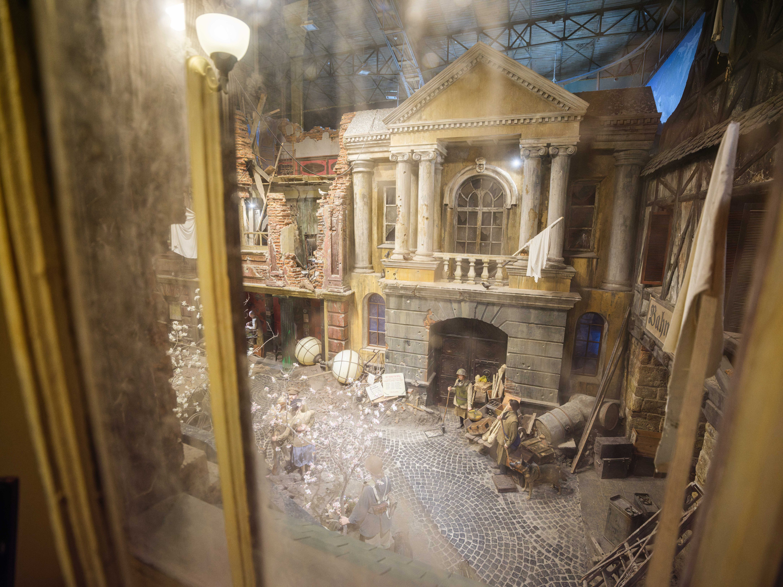 Пропавшие в кинохронике. Фотограф Балаев Михаил