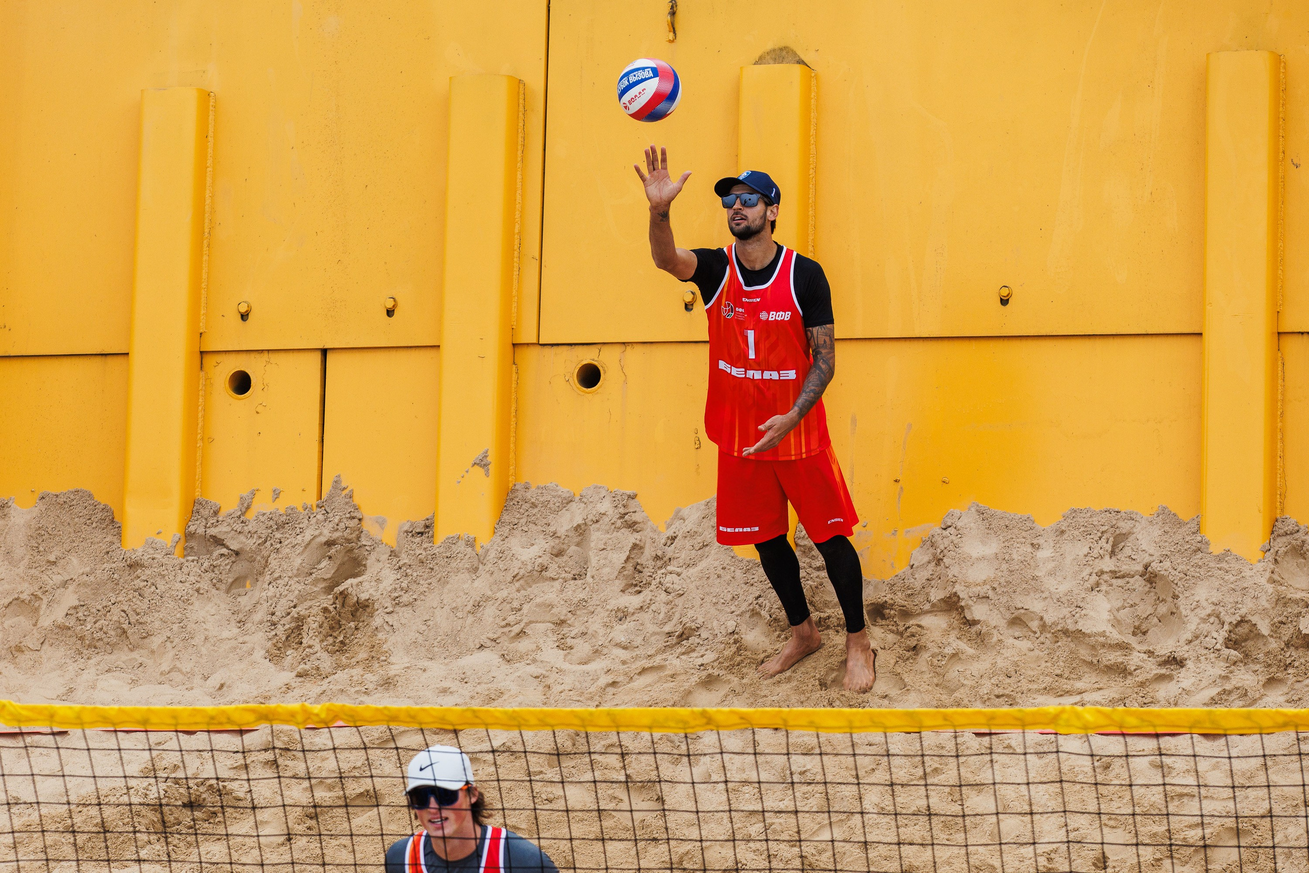 Пляжный волейбол на БелАЗе. Photographer Danil Aykin