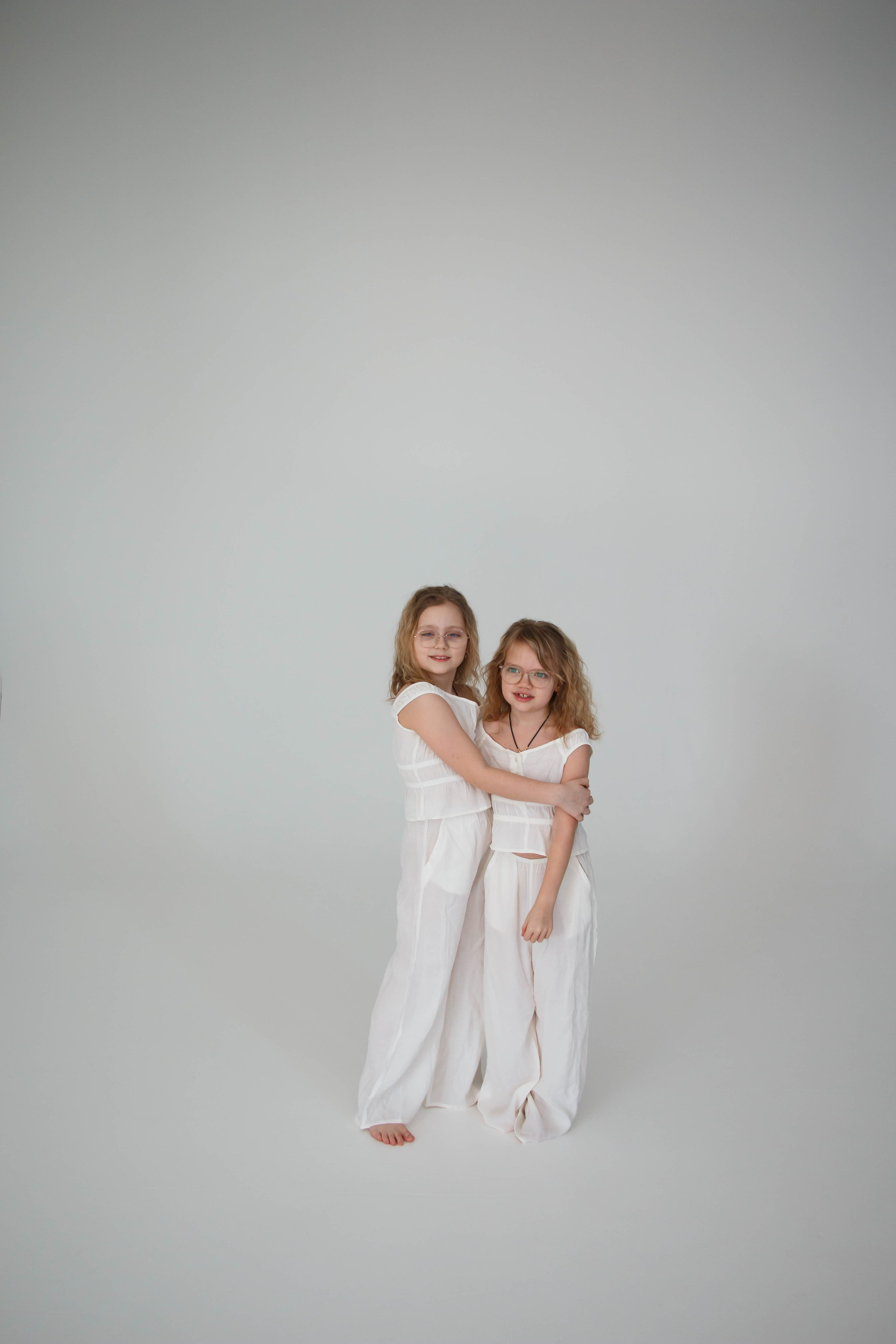 MARYNA & NIKOLETTA & ALISA. Бережно сохраняю ваши чувства и истории на своих фотографиях