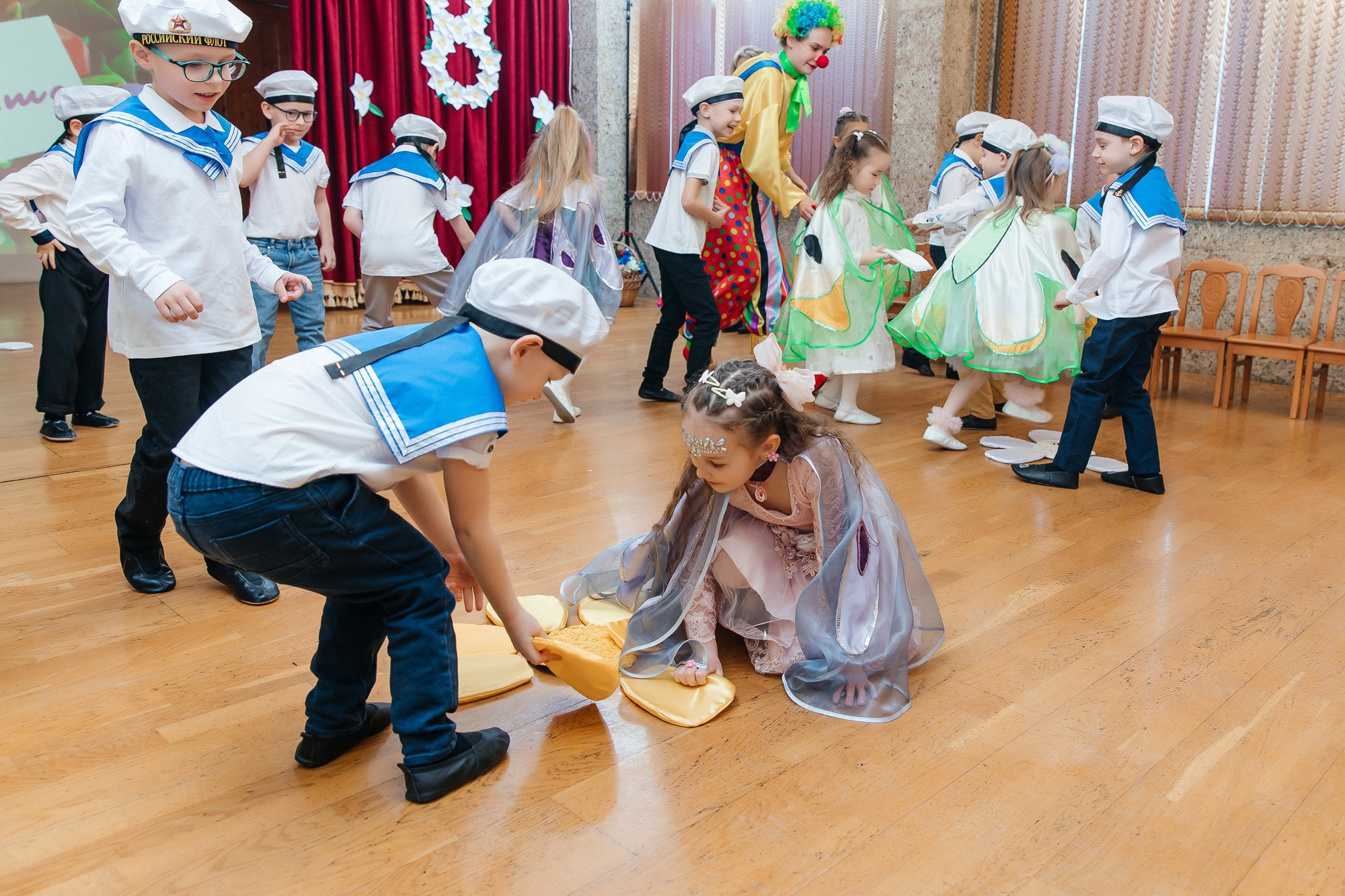 Детский сад № 93 — Утренник (10.03.2023). Свадебный и семейный фотограф Крамар Наталья