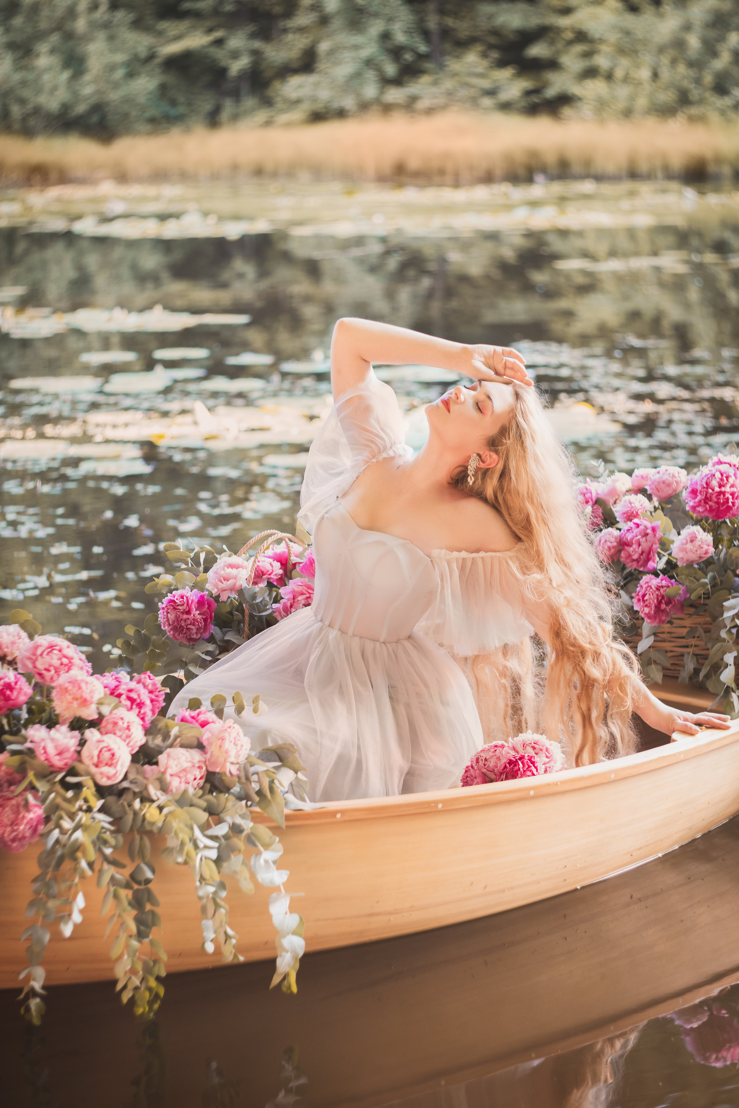 Сказочная лодка с цветами. Юлия Башкатова, сказочный фотограф, Москва