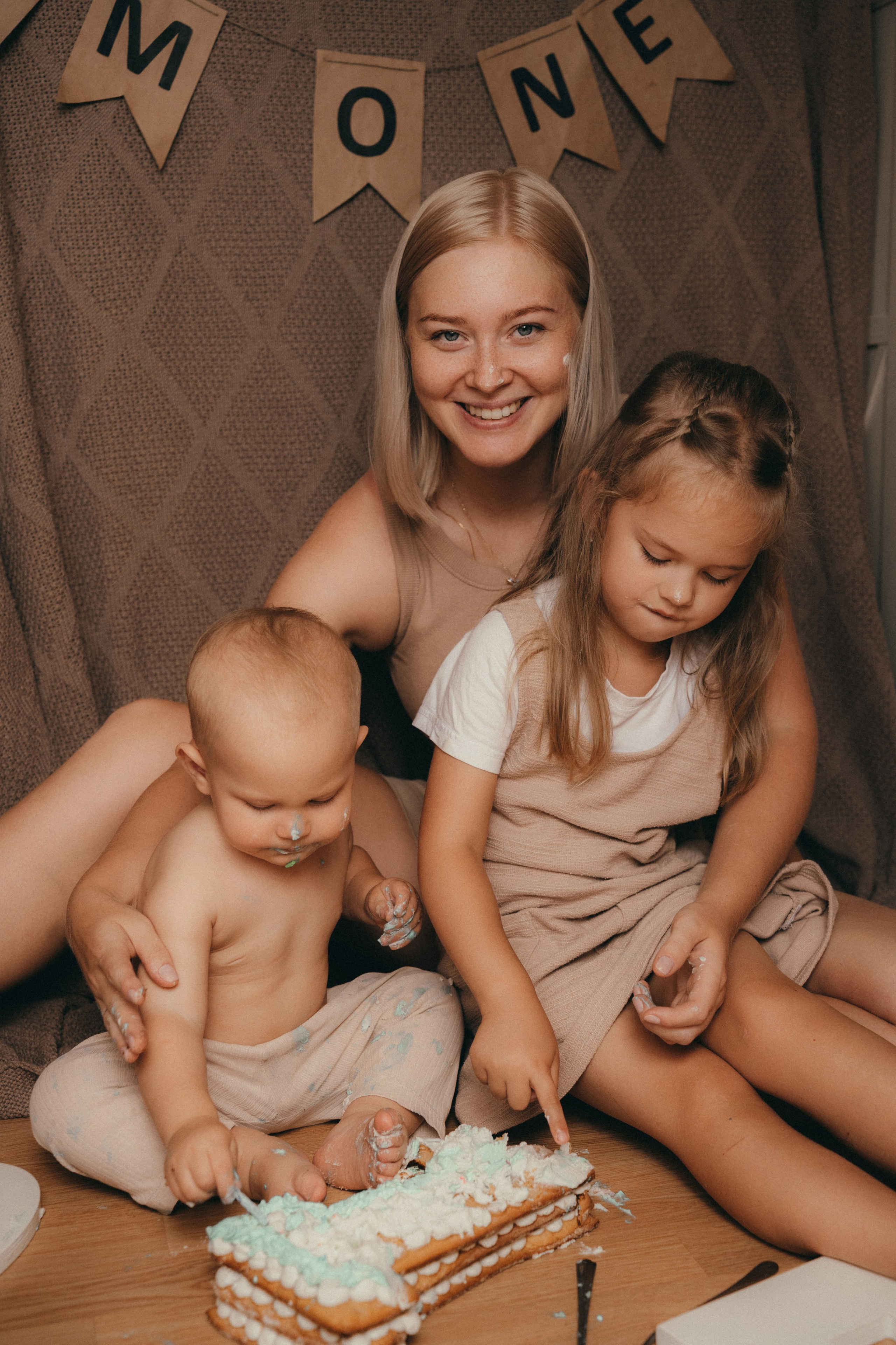 Настя, Саша и Гриша. Семейный фотограф • Домашние съемки в Нижнем Новгороде