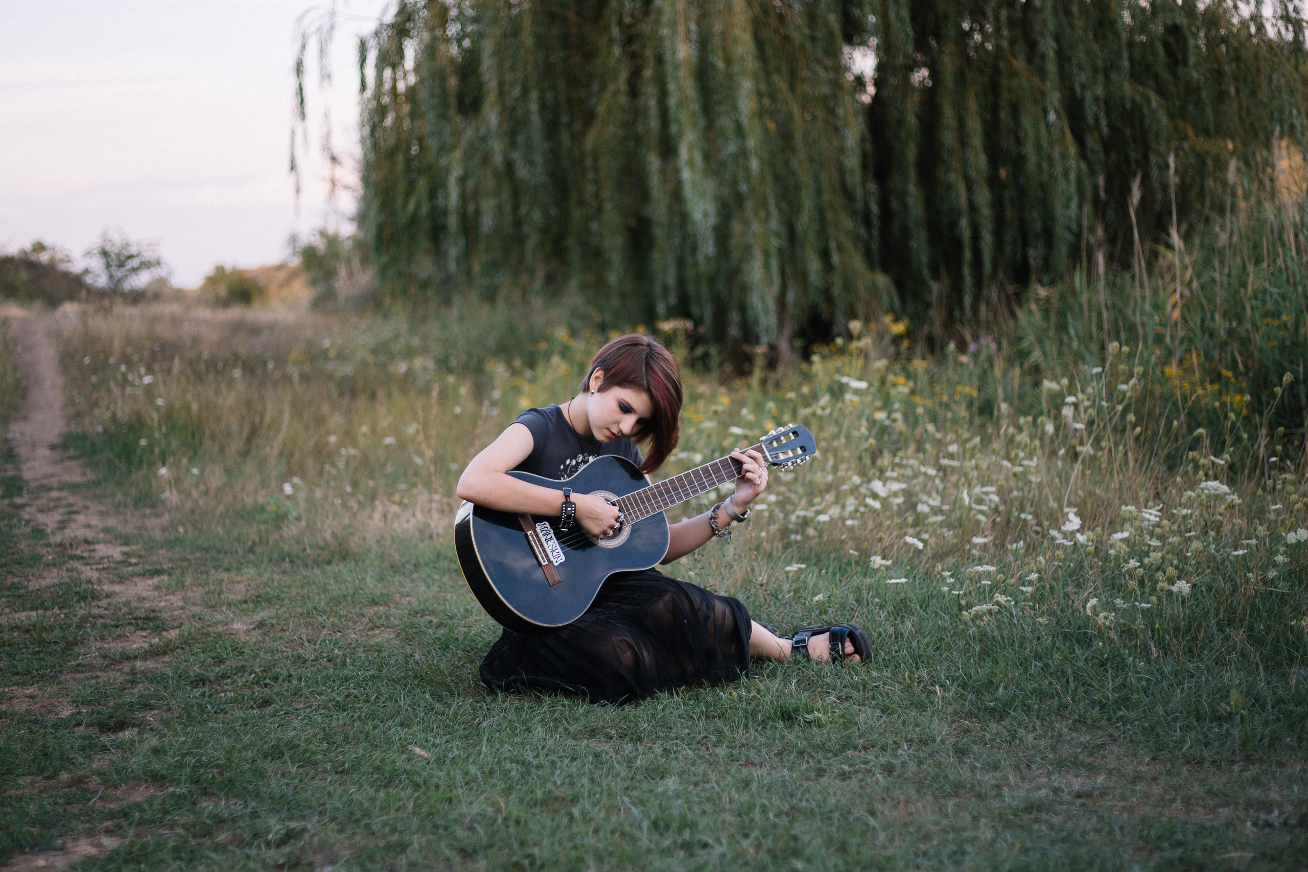 Прогулка в лесу. Выпускной альбом Шахты Ростов