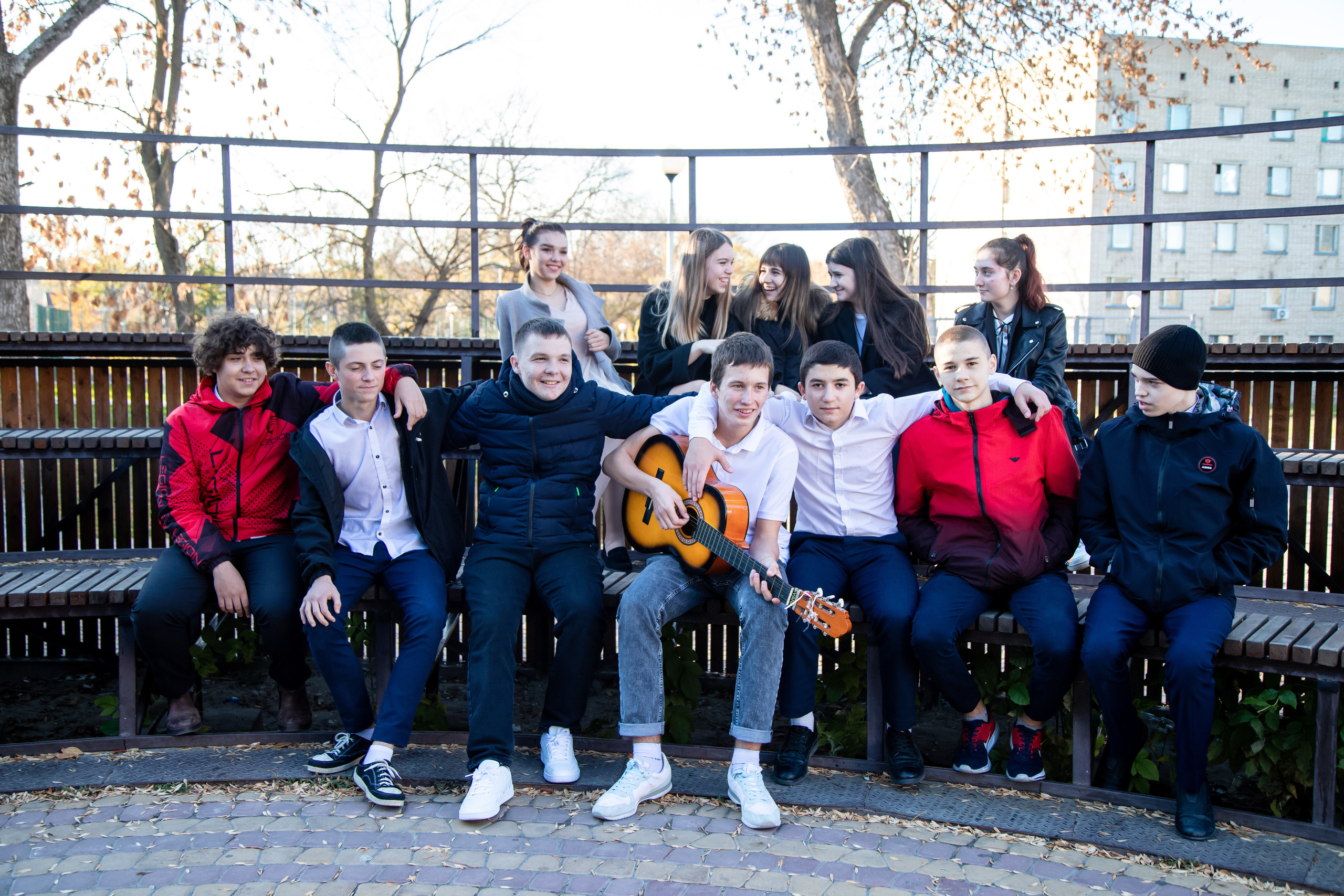 9-11 классы на улице. Выпускной альбом Шахты Ростов