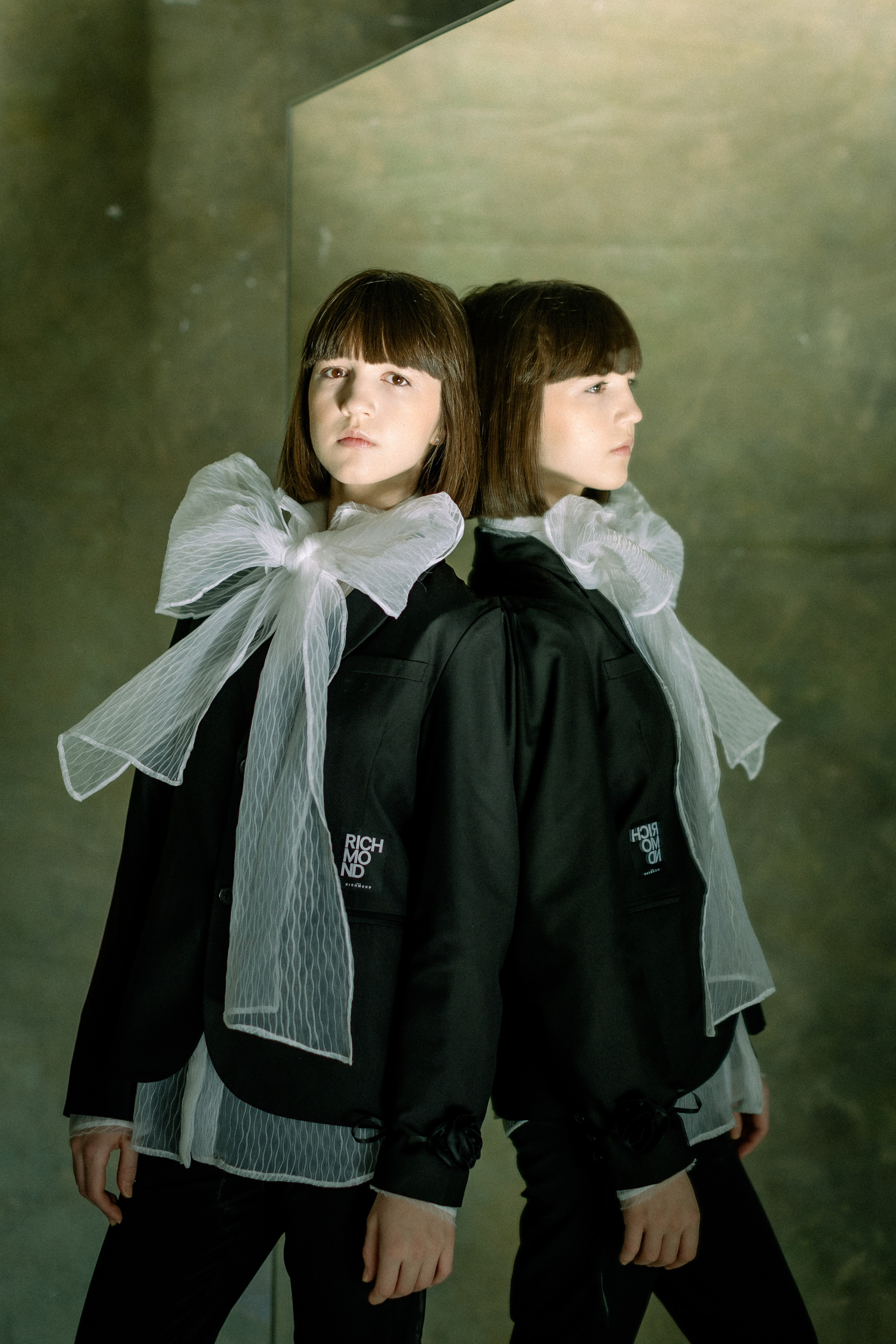 Николь и Залина. Портретный творческий фотограф в Москве Надя Дудник