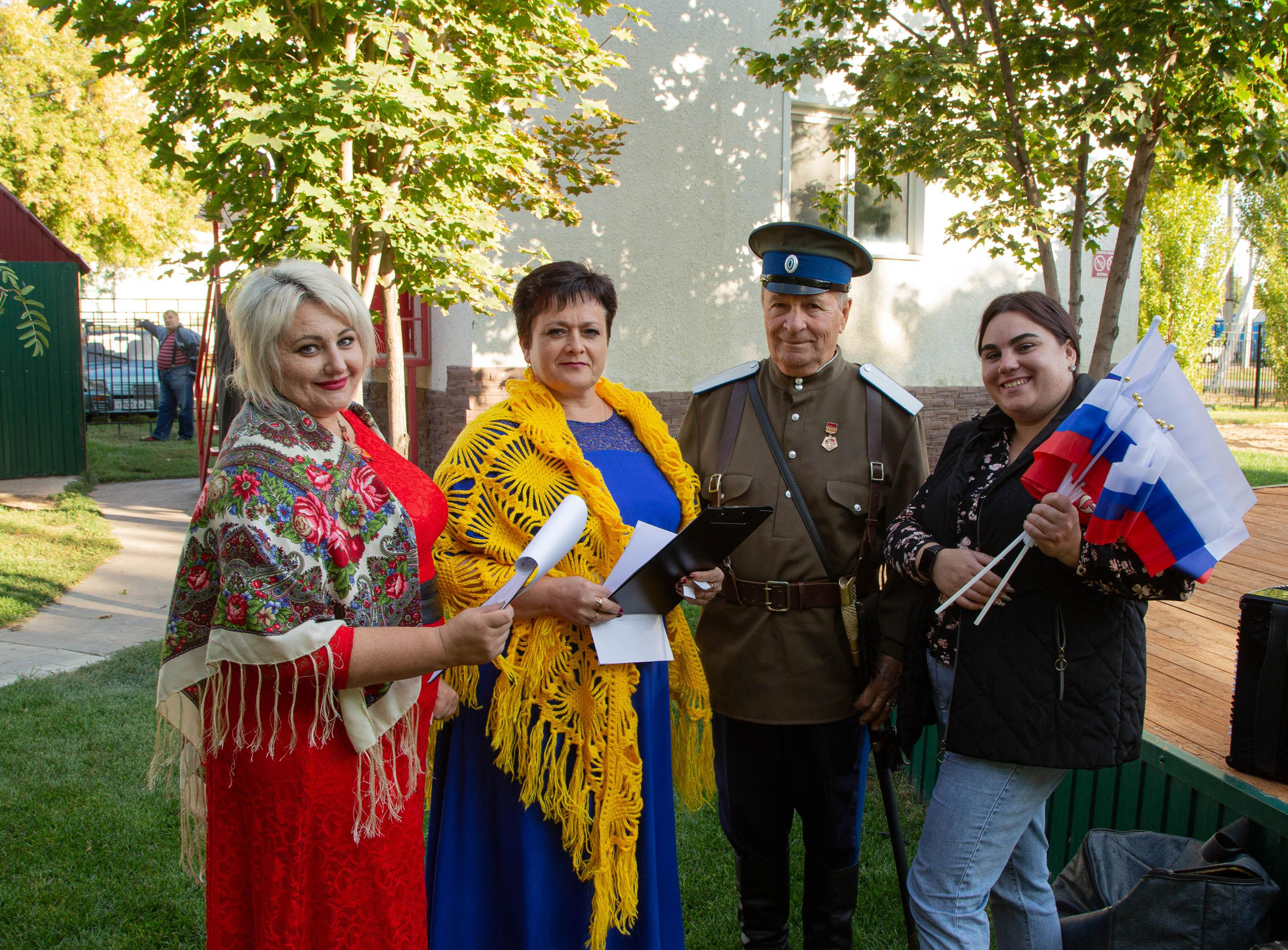 Лето в парке. Кардаиловский народный хор. Валерий Логачев. Фото, музыка, видео — для души