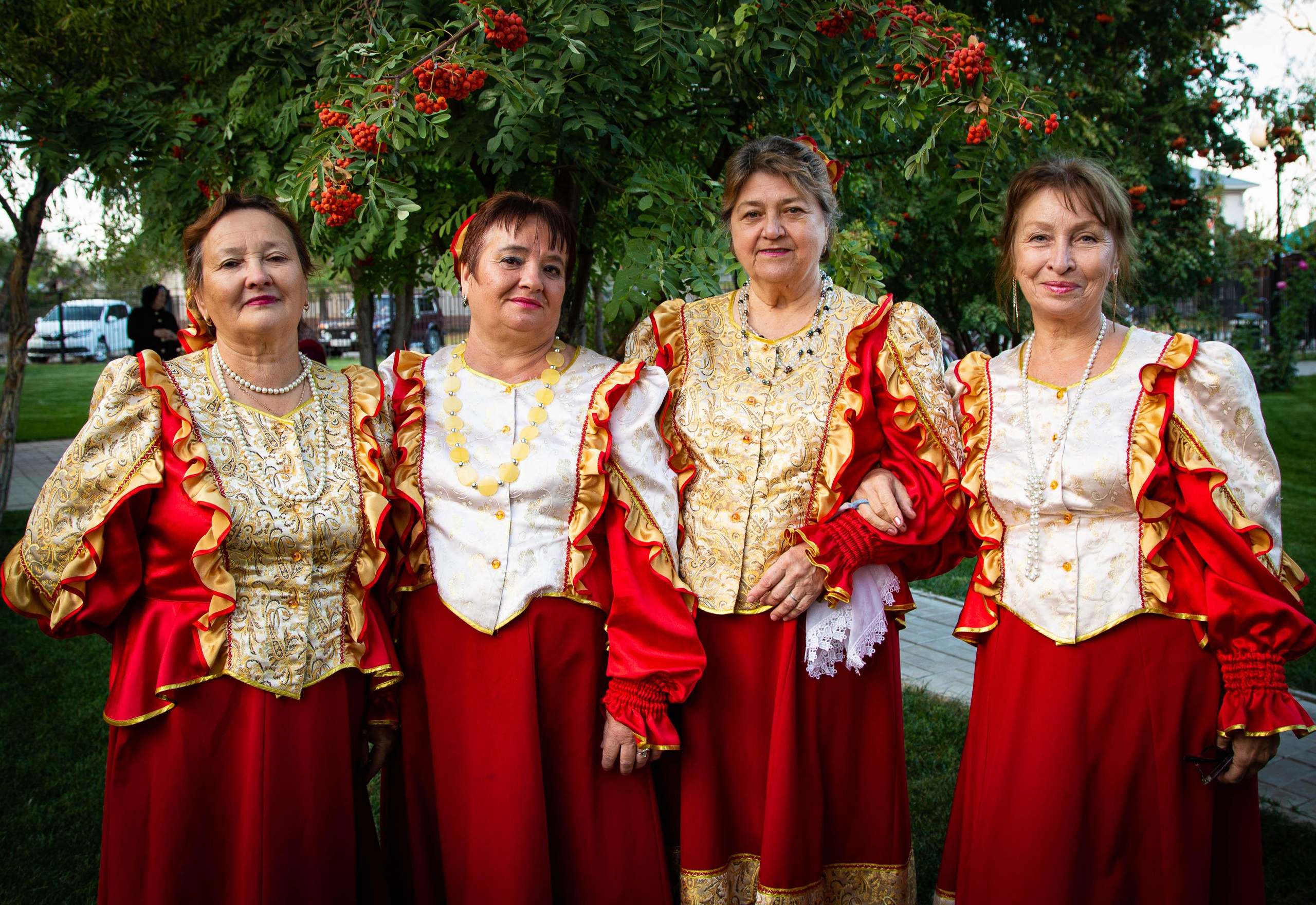 Лето в парке. Кардаиловский народный хор. Валерий Логачев. Фото, музыка, видео — для души