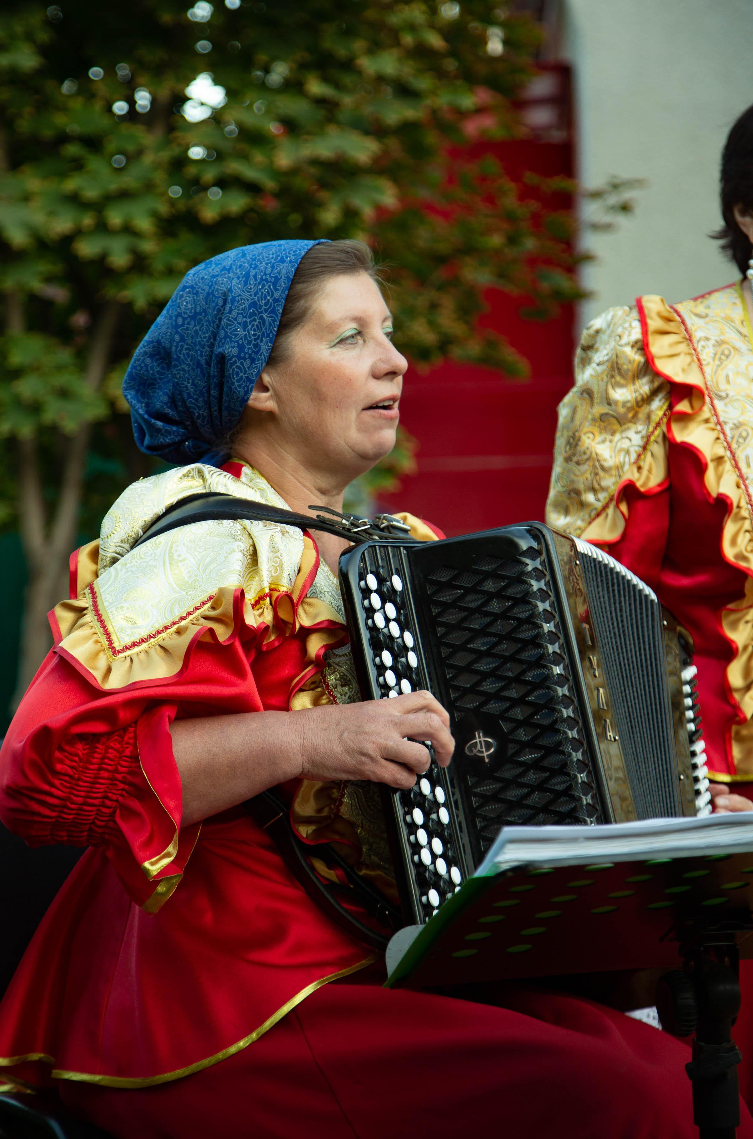 Лето в парке. Кардаиловский народный хор. Валерий Логачев. Фото, музыка, видео — для души