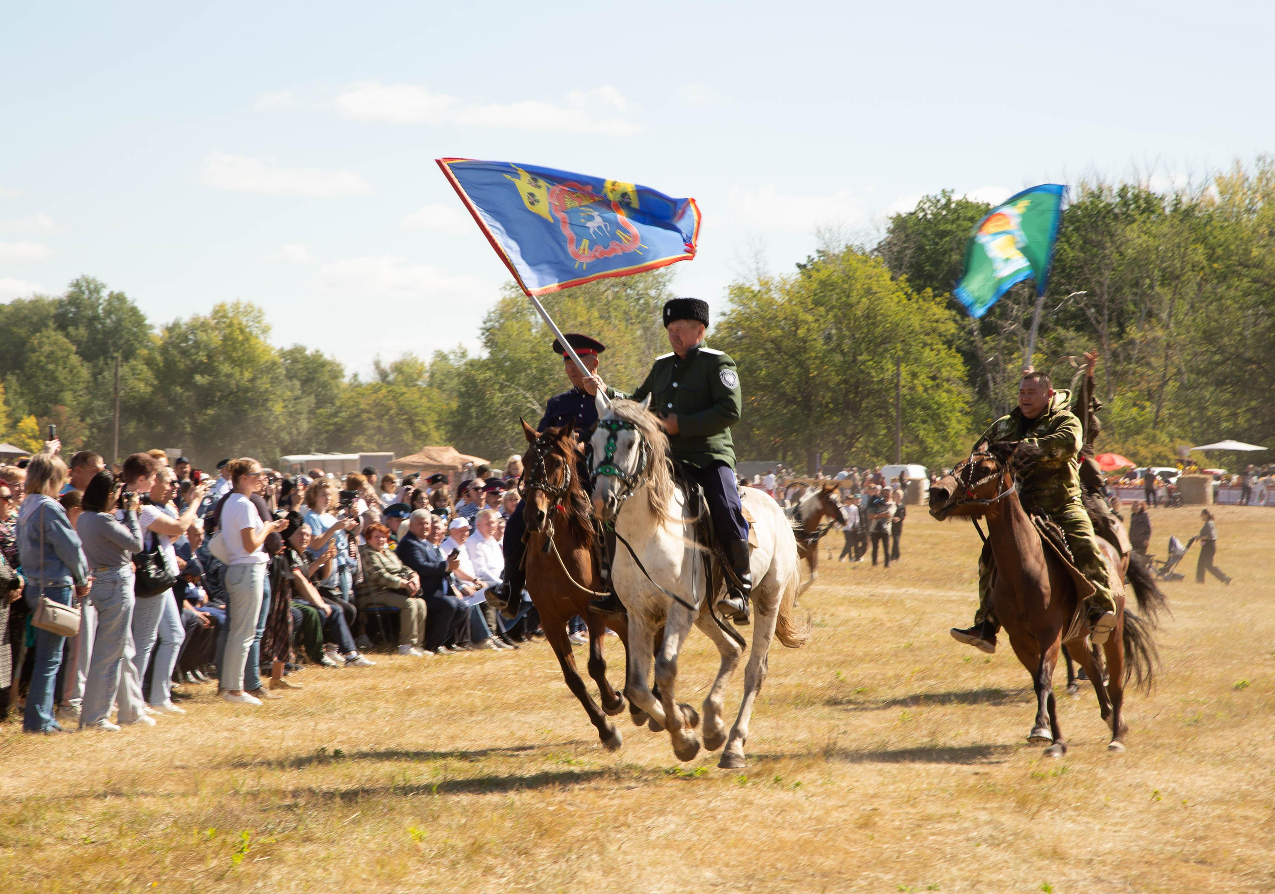 Фестиваль казачьей культуры Форпост. Илек 2023. Валерий Логачев. Фото, музыка, видео — для души