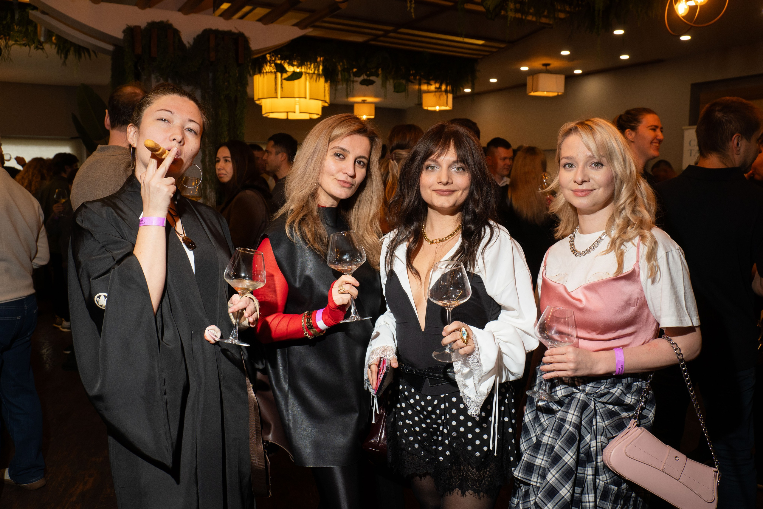 ФЕСТИВАЛЬ КЛАССИЧЕСКИХ ИГРИСТЫХ. СВОИ. ФОТООТЧЕТЫ-СОБЫТИЯ-МЕСТА