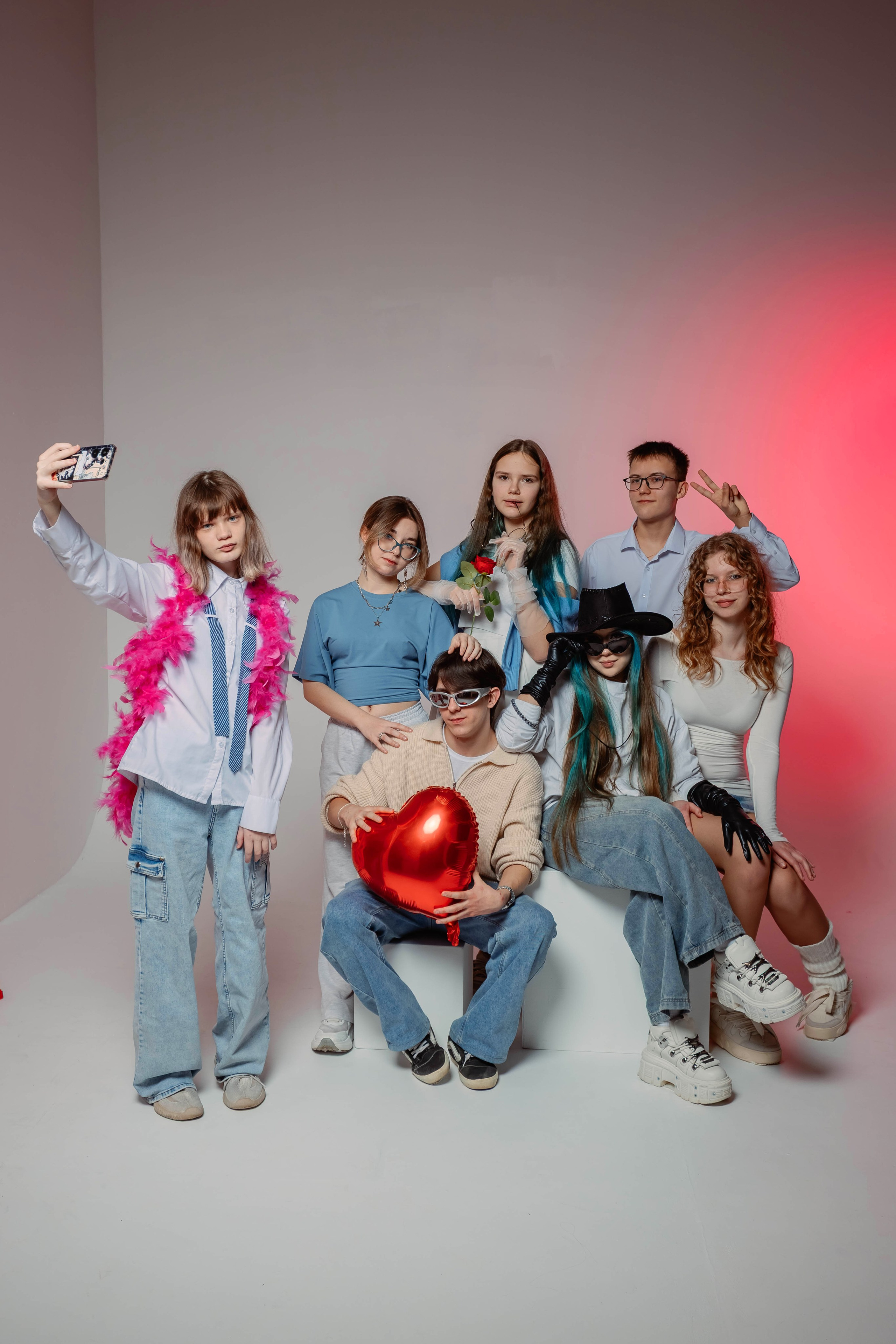 Позирование группы. Выпускные альбомы для детского сада и школы