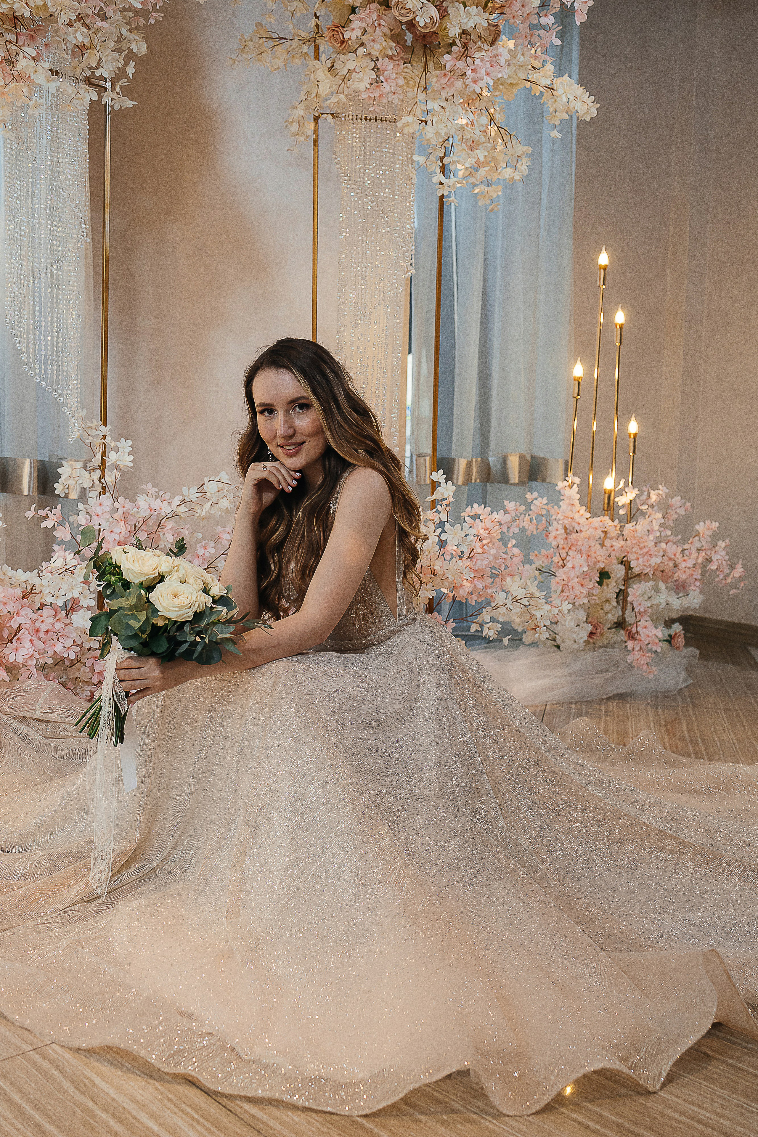 Роскошная выездная церемония в отеле. Олег Сверчков | Свадебный фотограф Вологда