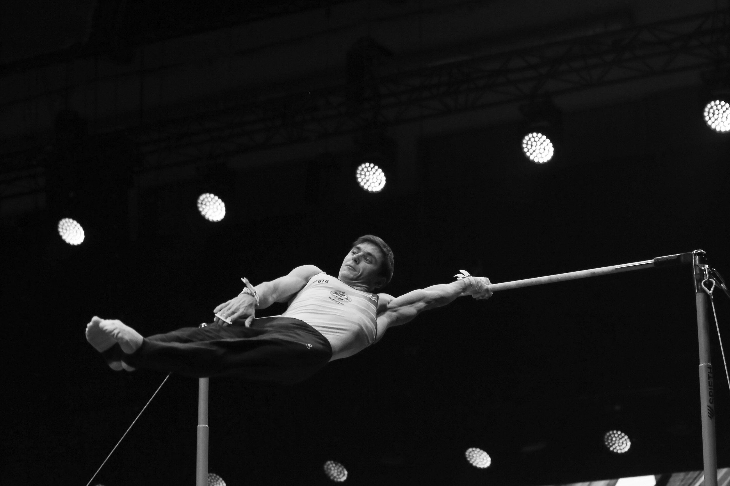 «Спорт через объектив: история в каждом снимке!»