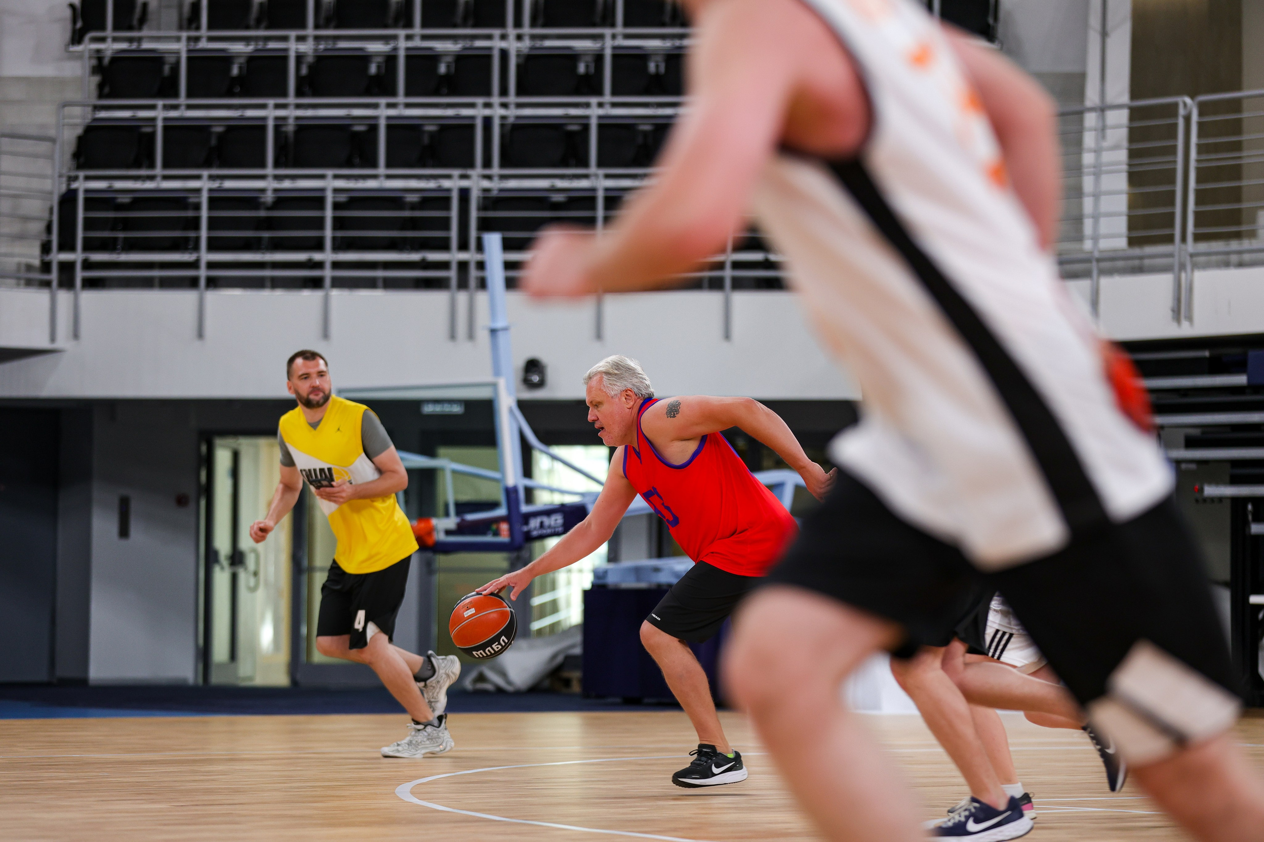 День рождения на баскетбольной площадке. Фотограф в Москве портреты | репортажи | спорт