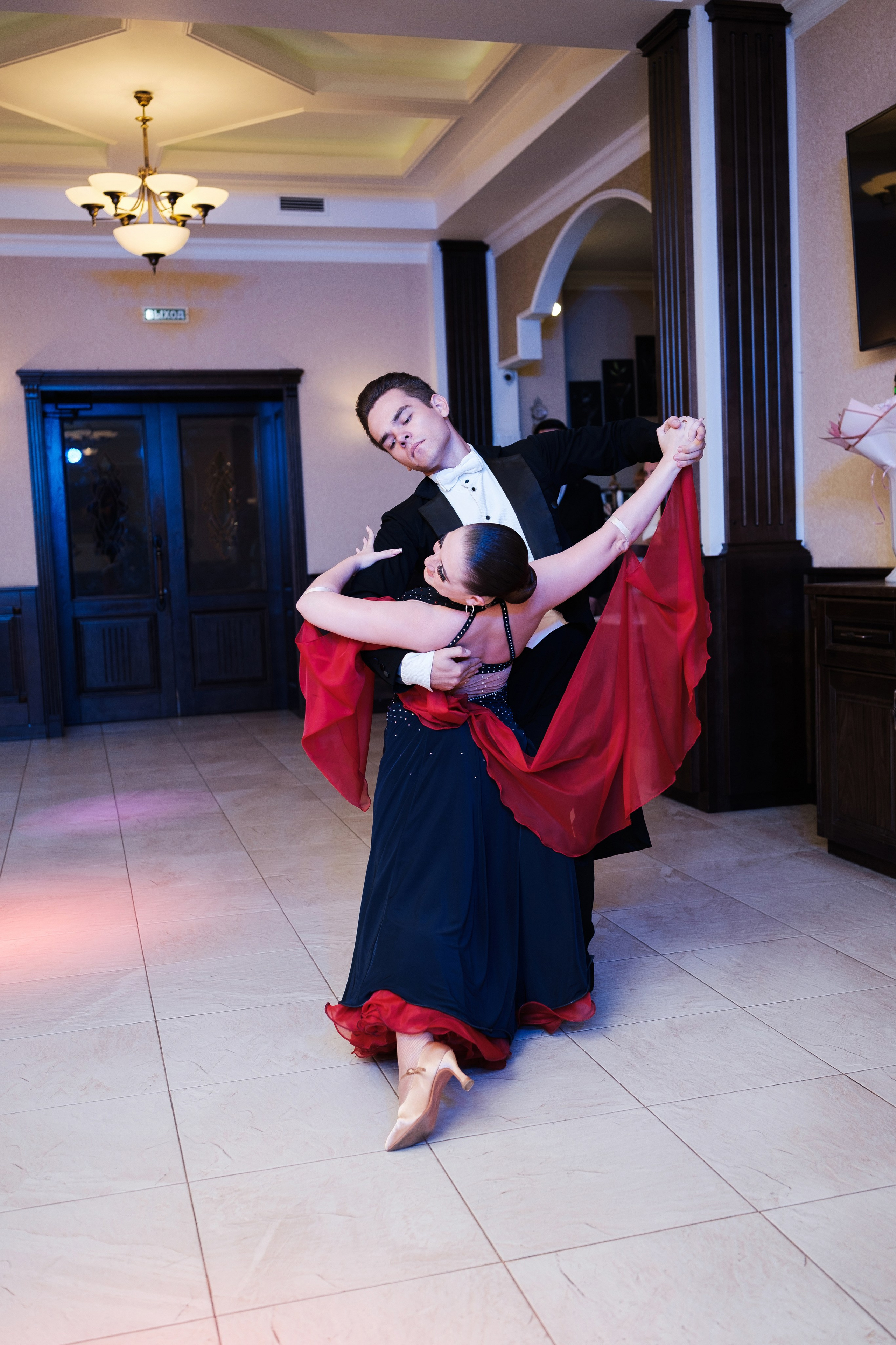 Виктор и Анна. Свадебный фотограф | репортаж | праздники | крещение