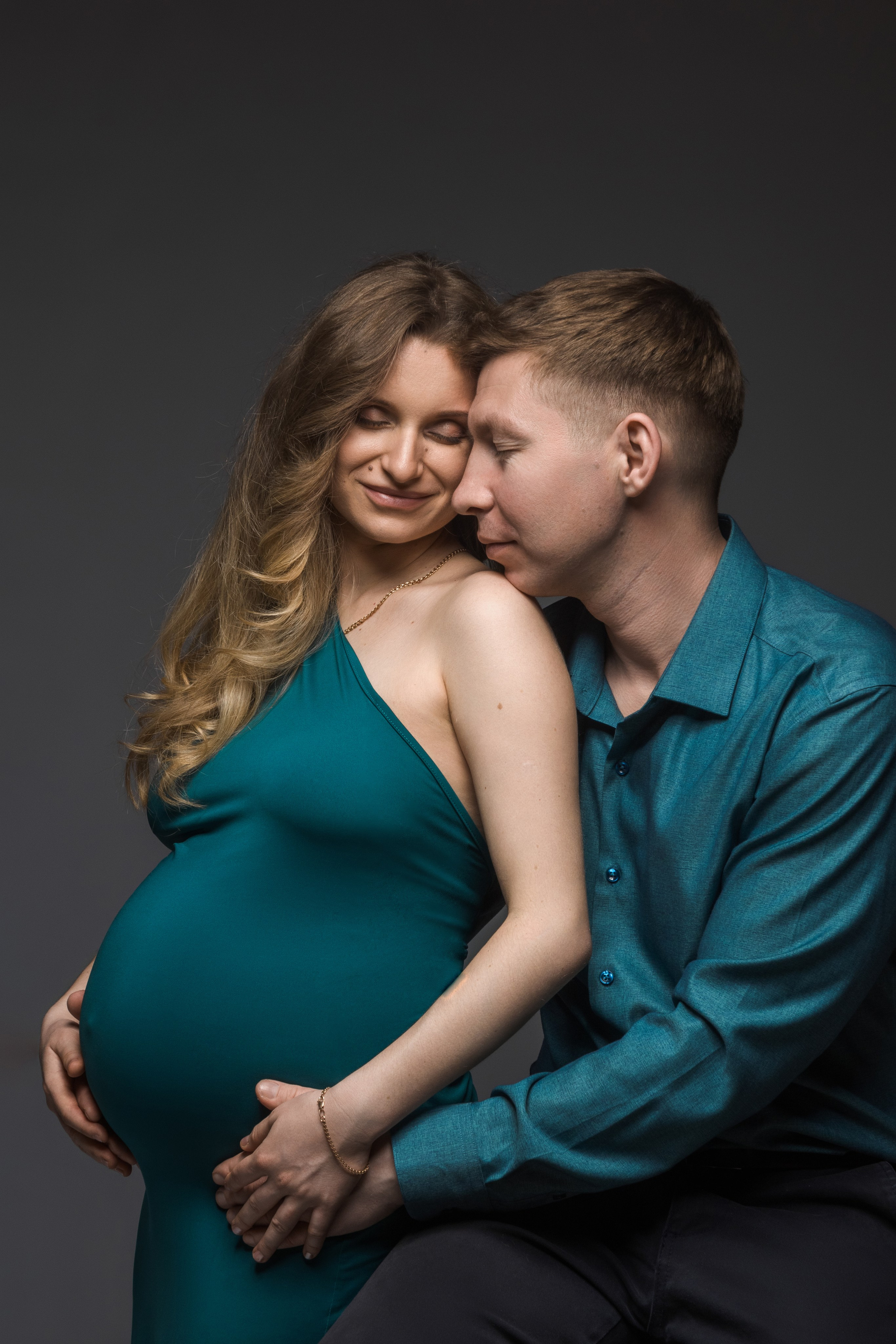 Беременность. Индивидуальные, семейные, студийные съемки в Серпухове и за пределами