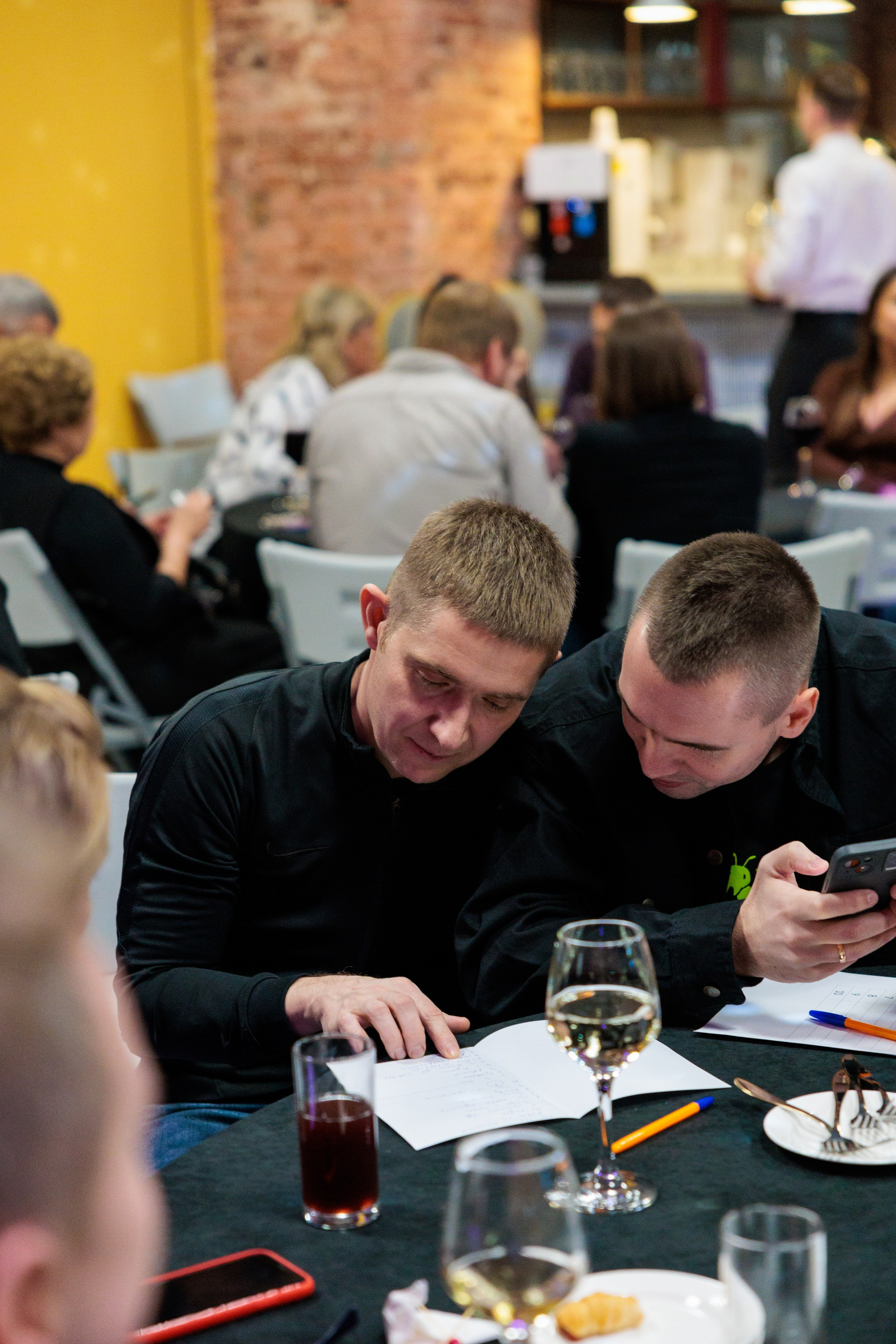 Корпоративный квиз. Репортажный фотограф Санкт-Петербург | Роман Карбышев