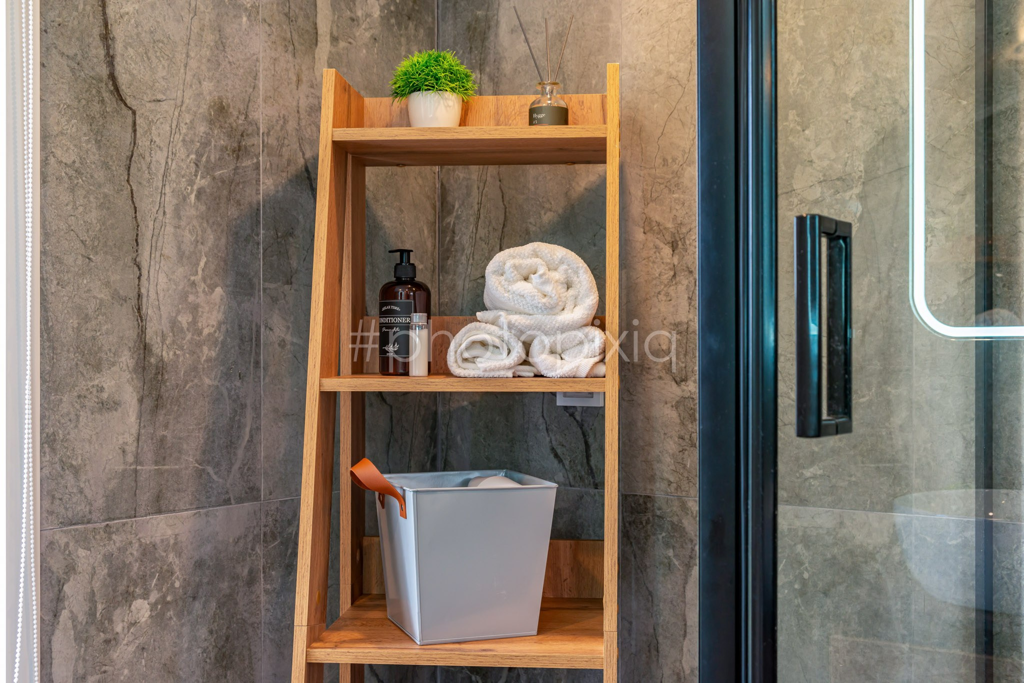 Съёмка загородного дома для аренды в ДПК Большие Всходы. Интерьерная съёмка и виртуальные туры — Интерьерный фотограф Кузнецов Сергей (photopixiq)