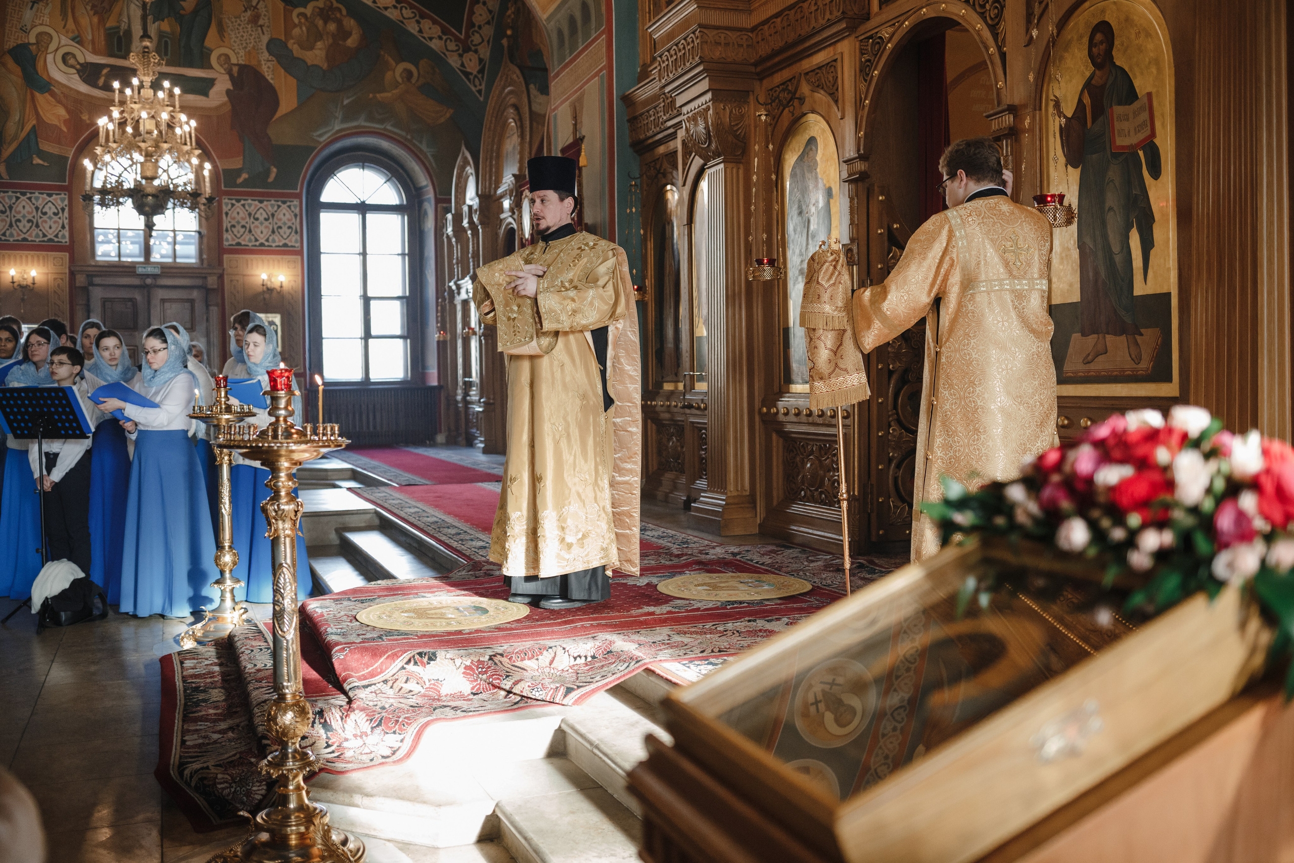 Служба Григория, митрополита, управляющего делами Московской Патриархии. Семейный фотограф Николаева Ольга