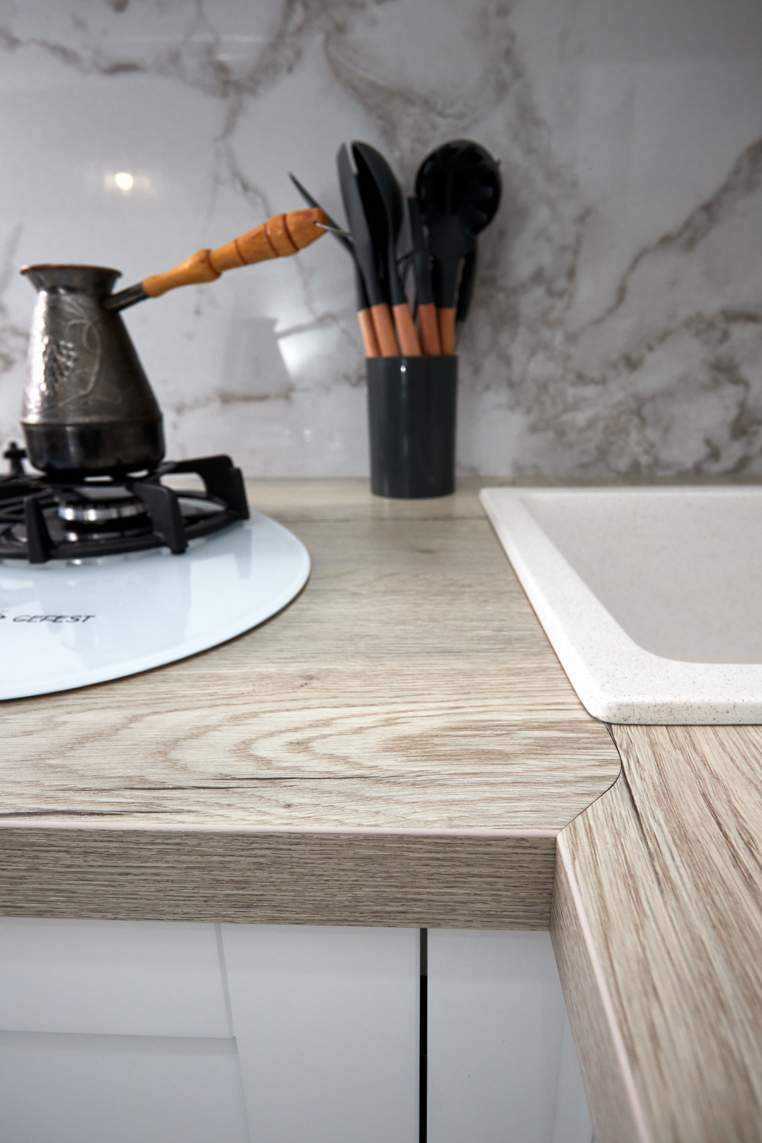 Светлая практичная кухня. Мебель под заказ. Дрогичин