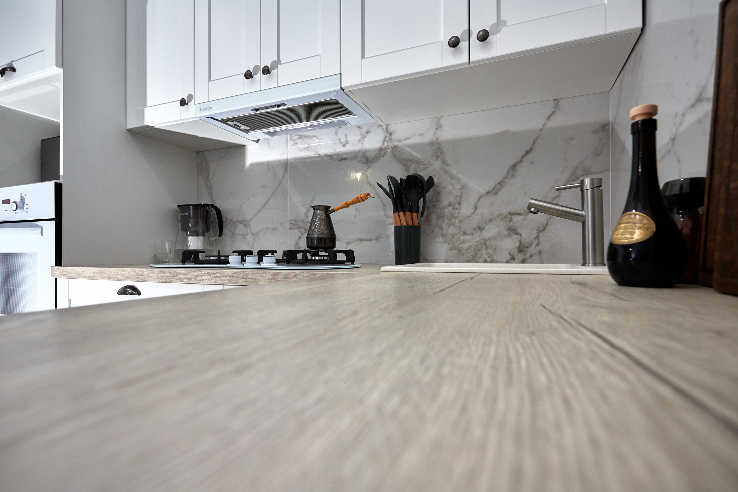 Светлая практичная кухня. Мебель под заказ. Дрогичин