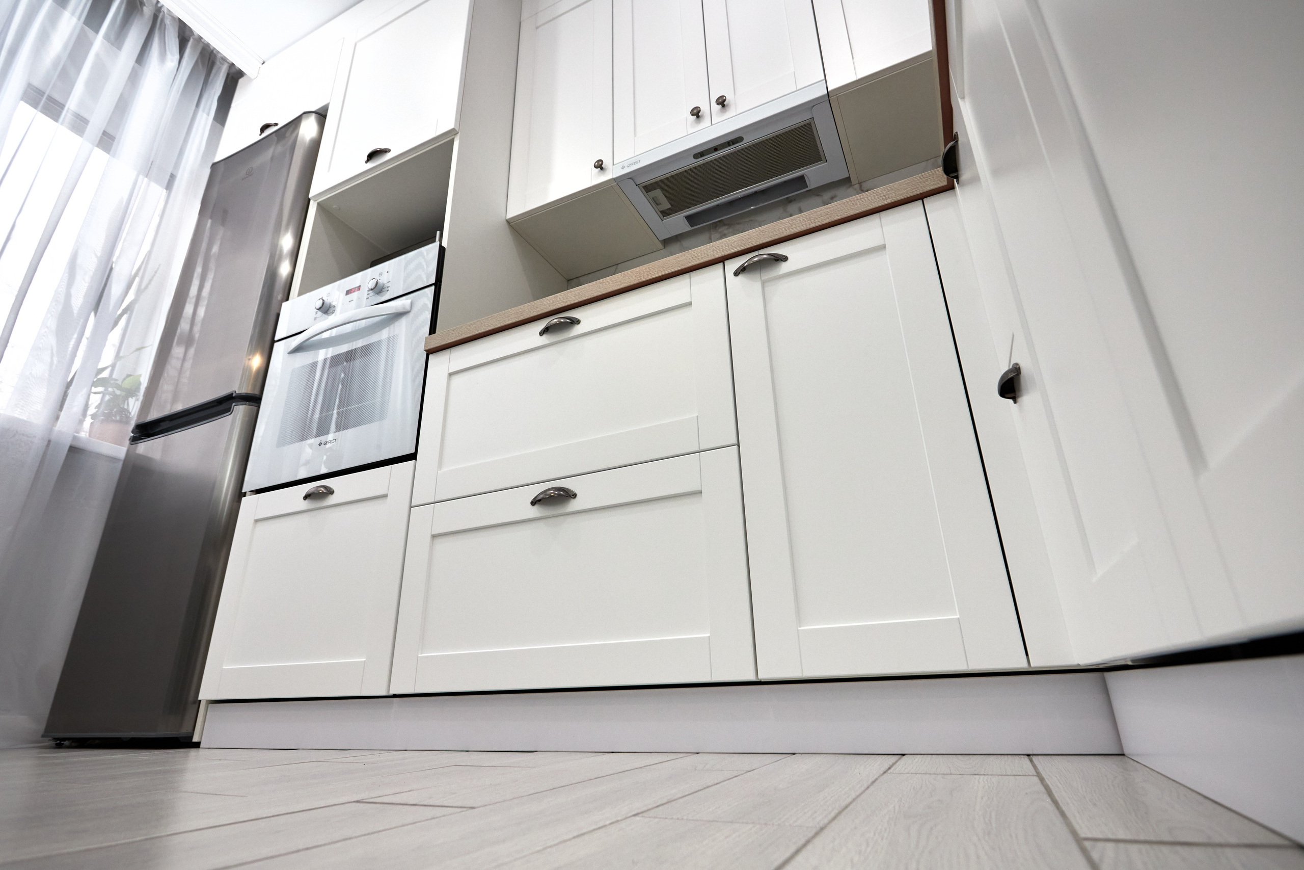 Светлая практичная кухня. Мебель под заказ. Дрогичин