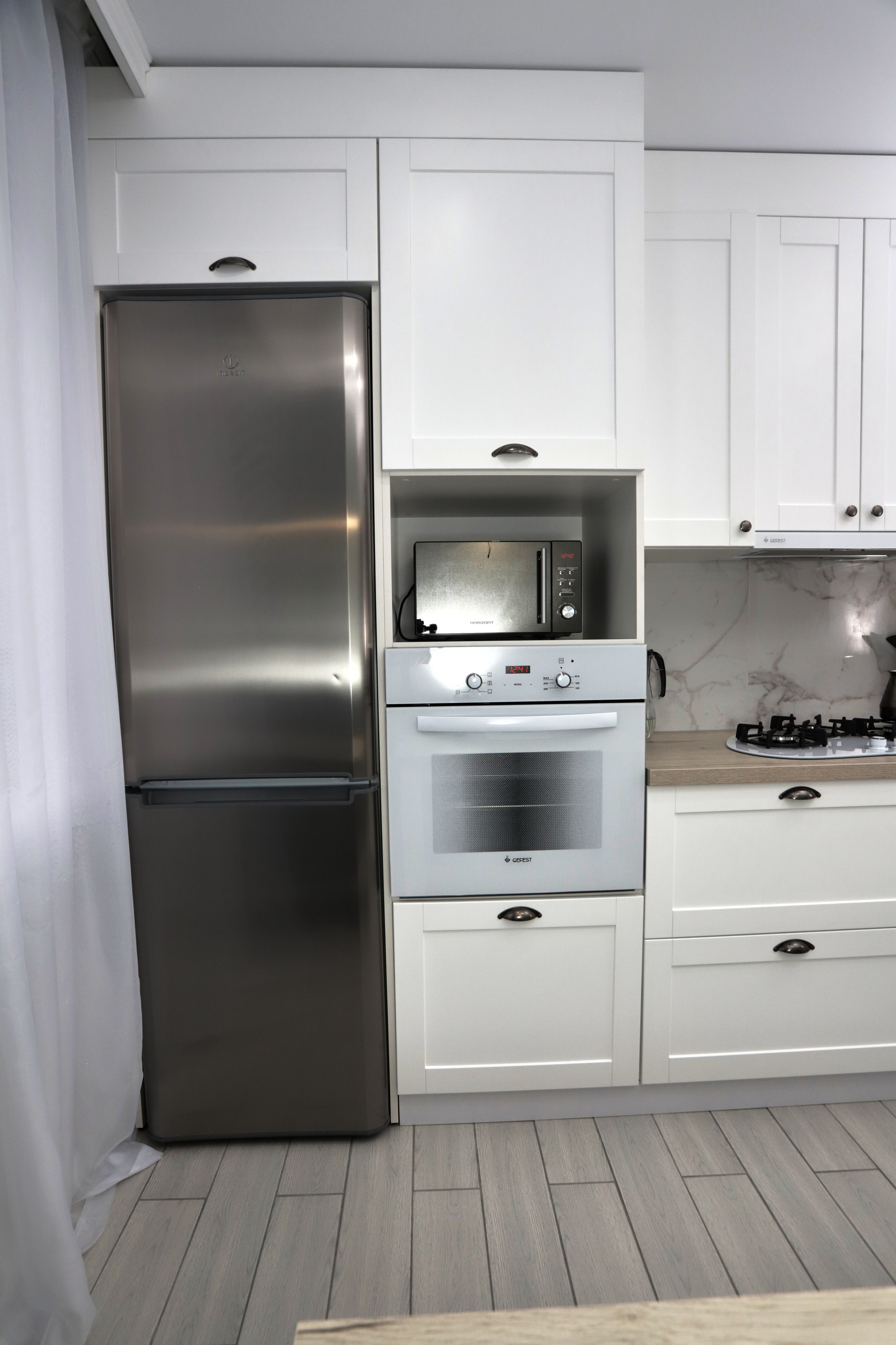 Светлая практичная кухня. Мебель под заказ. Дрогичин