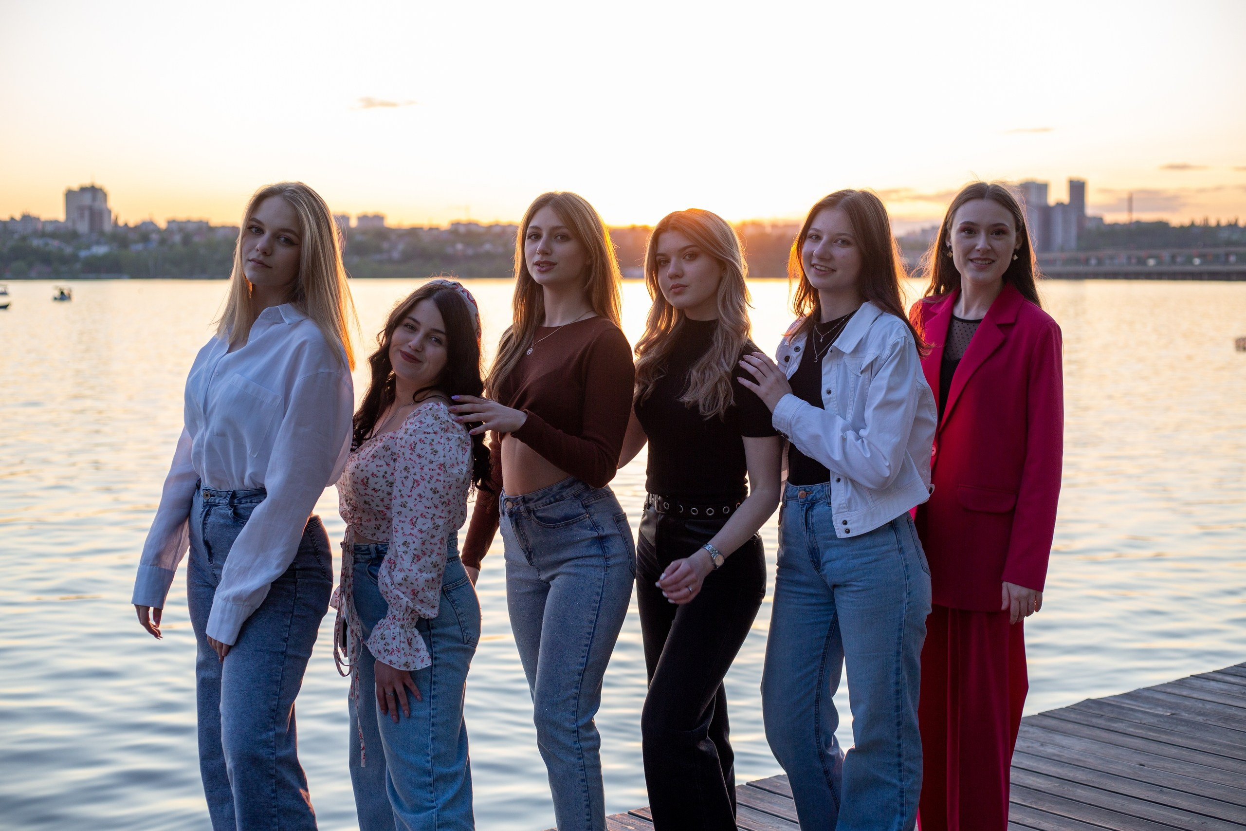 Прогулки по ночному городу. Выпускные альбомы Воронеж " СОКОЛ фото»