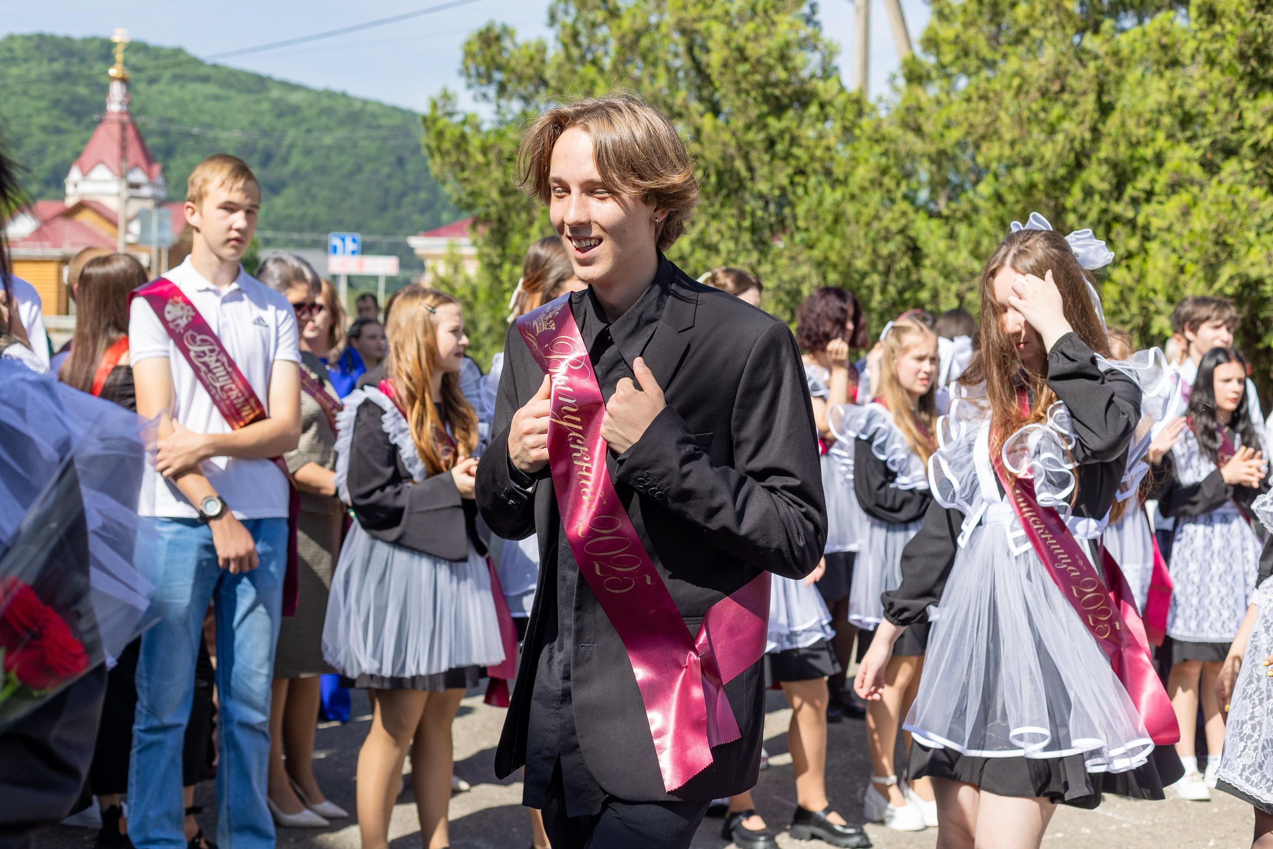 Последний звонок. Выпускные альбомы Майкоп, Краснодар Елена Золотарева