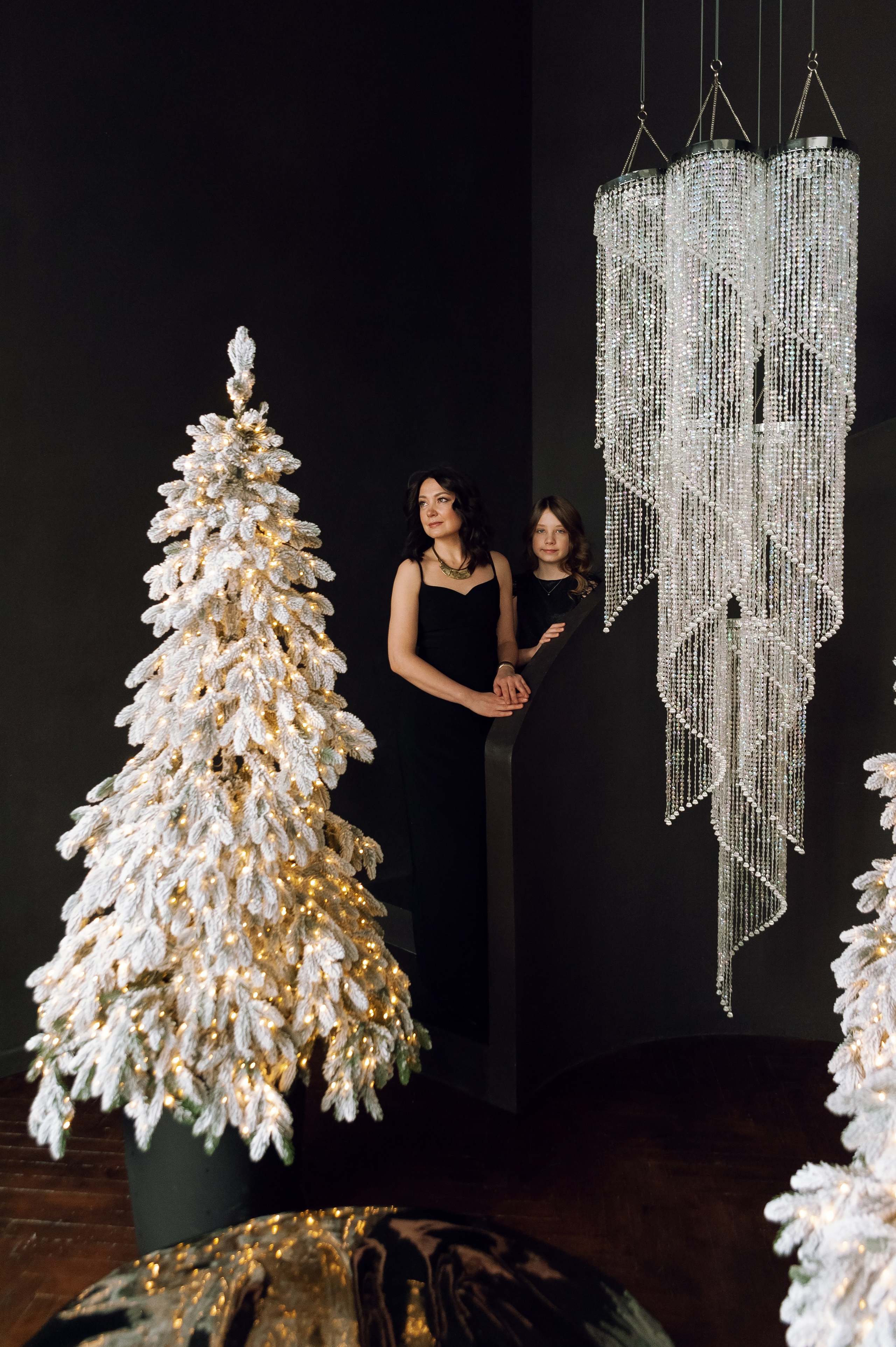 Алсу+Даша, Новый Год в студии. Фотограф в Екатеринбурге Артём Зайнетдинов