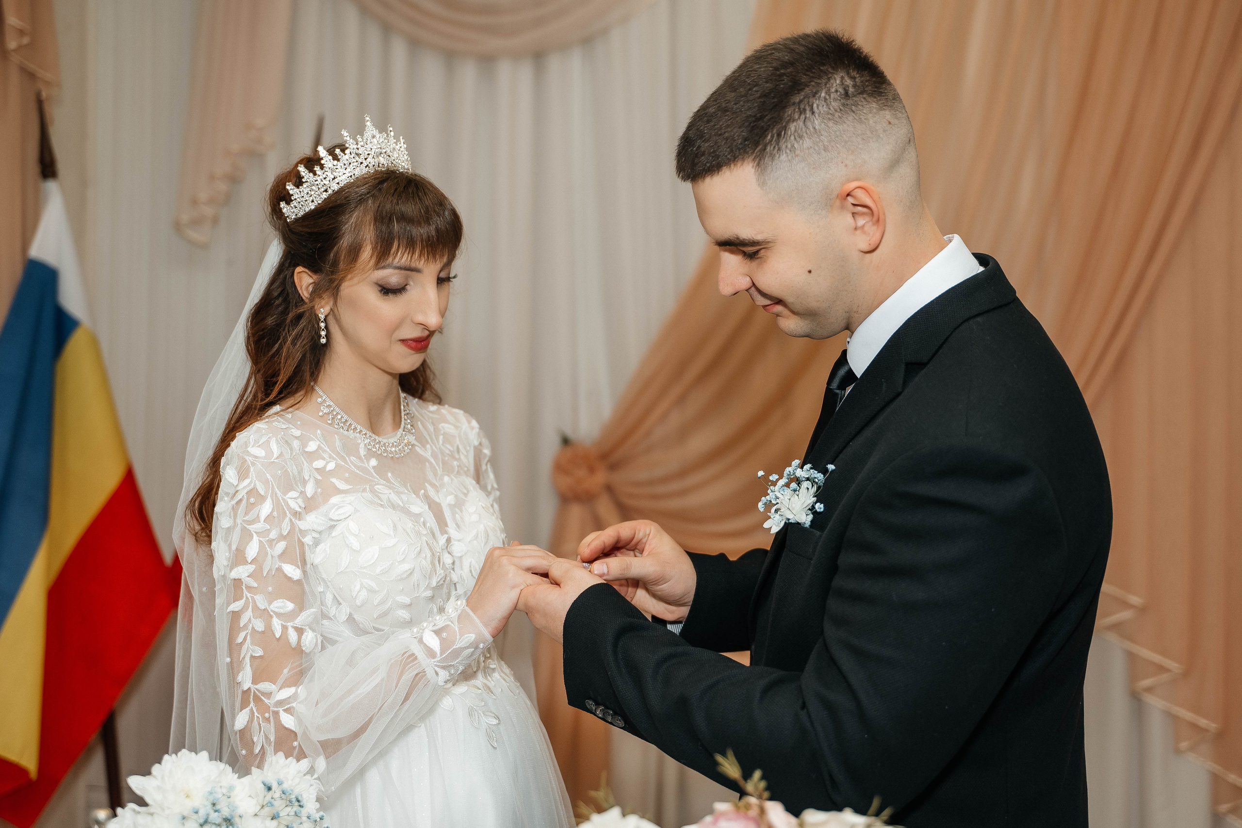 Ирина и Евгений, 08.11.25. Фотограф Виктория Казановская в Каменске-Шахтинском