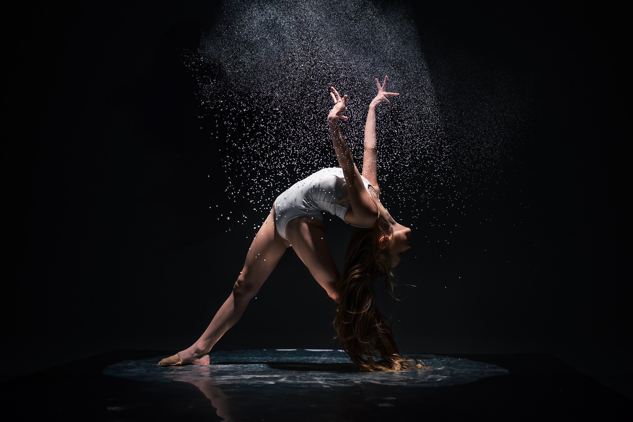 фотосессия со снегом в студии