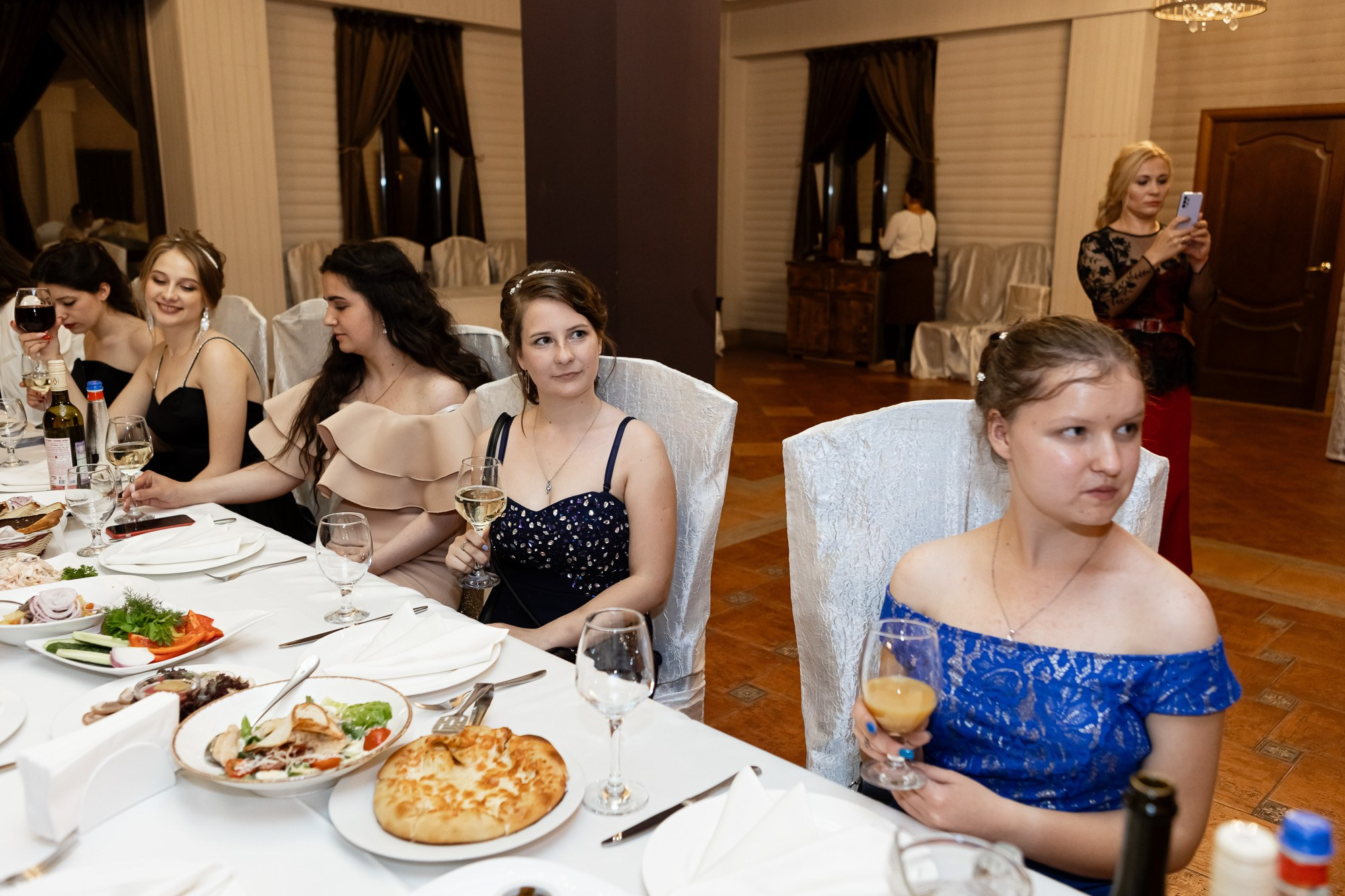 Фотосъёмка выпускного в школе. Свадебный фотограф, фотосъемка в Крыму, Севастополе, Симферополе, Ялте