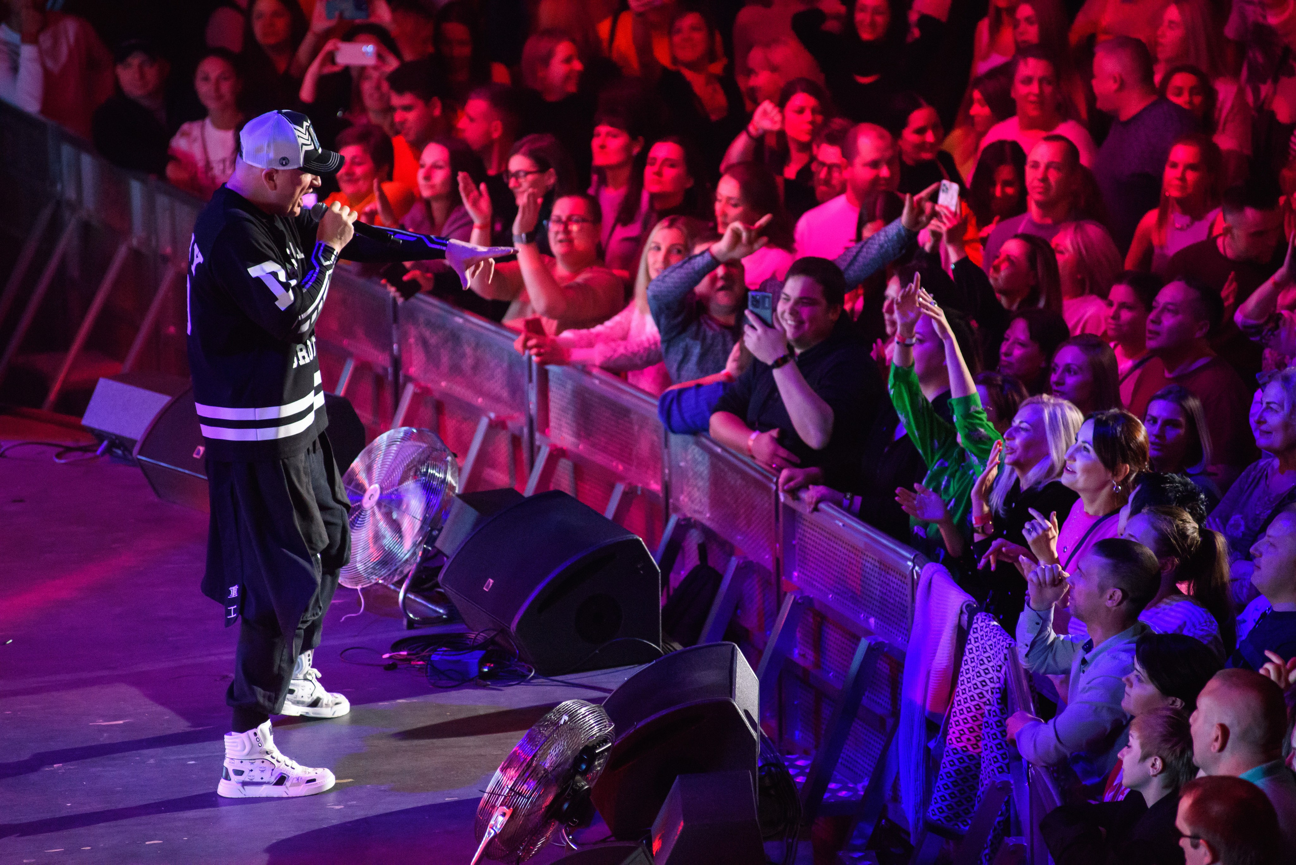 «КАР-МЭН» — «Имена на все времена», Вегас Сити Холл. Бренд-фотограф для экспертов и блогеров в Москве Влада Горбовская