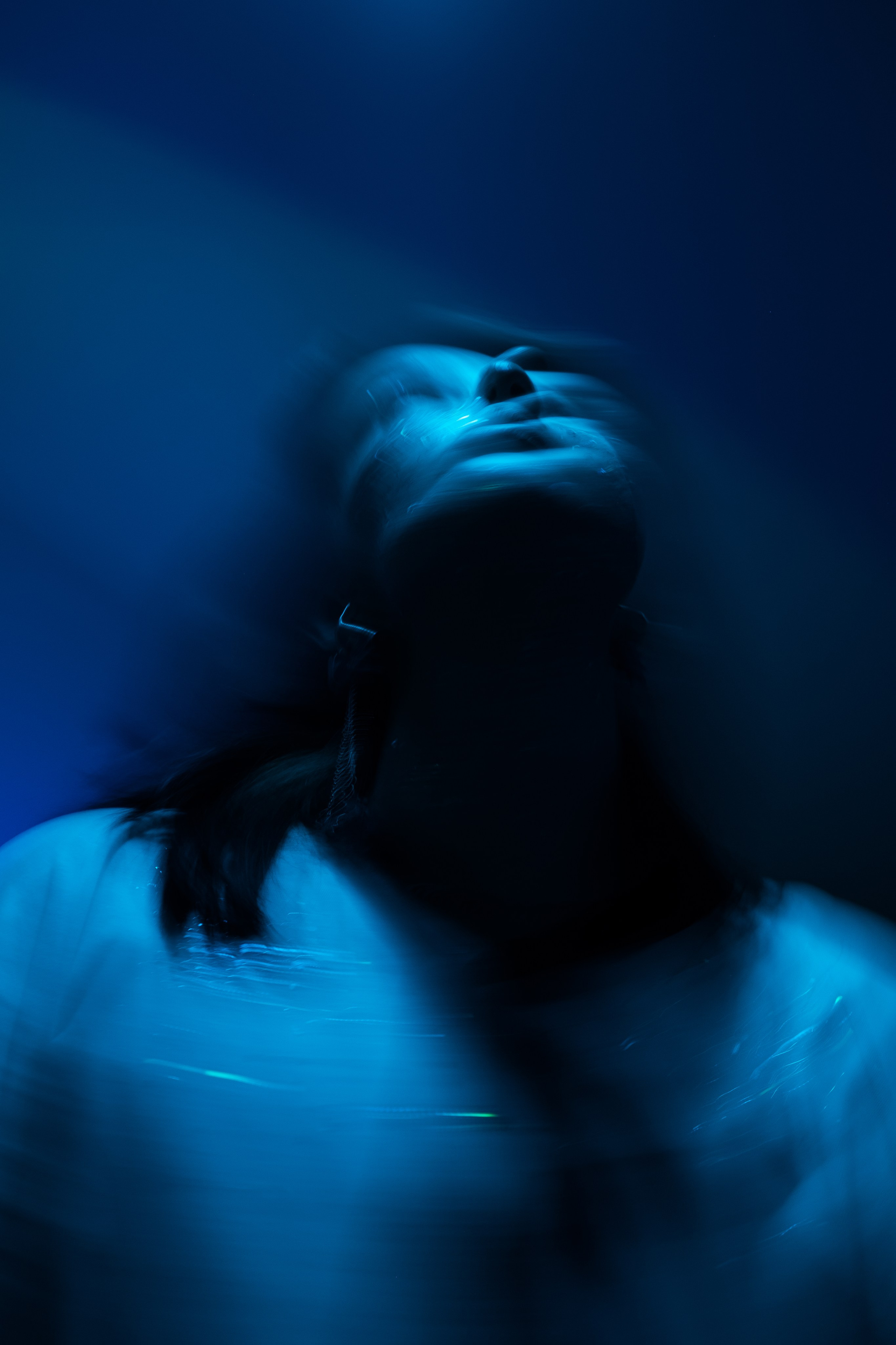 Ann steel blue. LIYALEE PHOTO