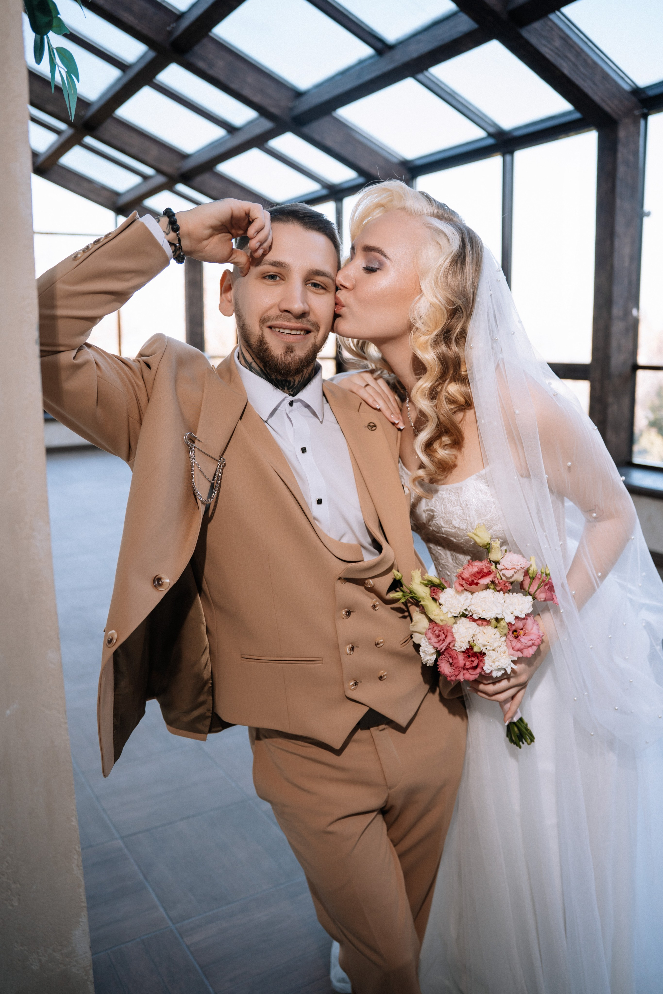 Альбина и Всеволод — Дом на горе. Репортажный (Event) фотограф в Барнауле | Даниил Маркин | Качество и вайб