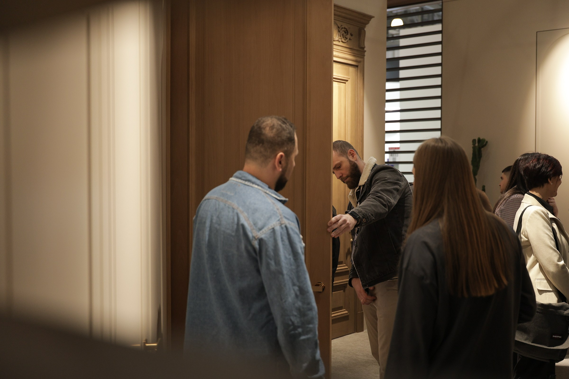 /РЕПОРТАЖ/ Выставка МосБилд. 2024. Свадебный фотограф Великий Новгород Станислав Кособудский