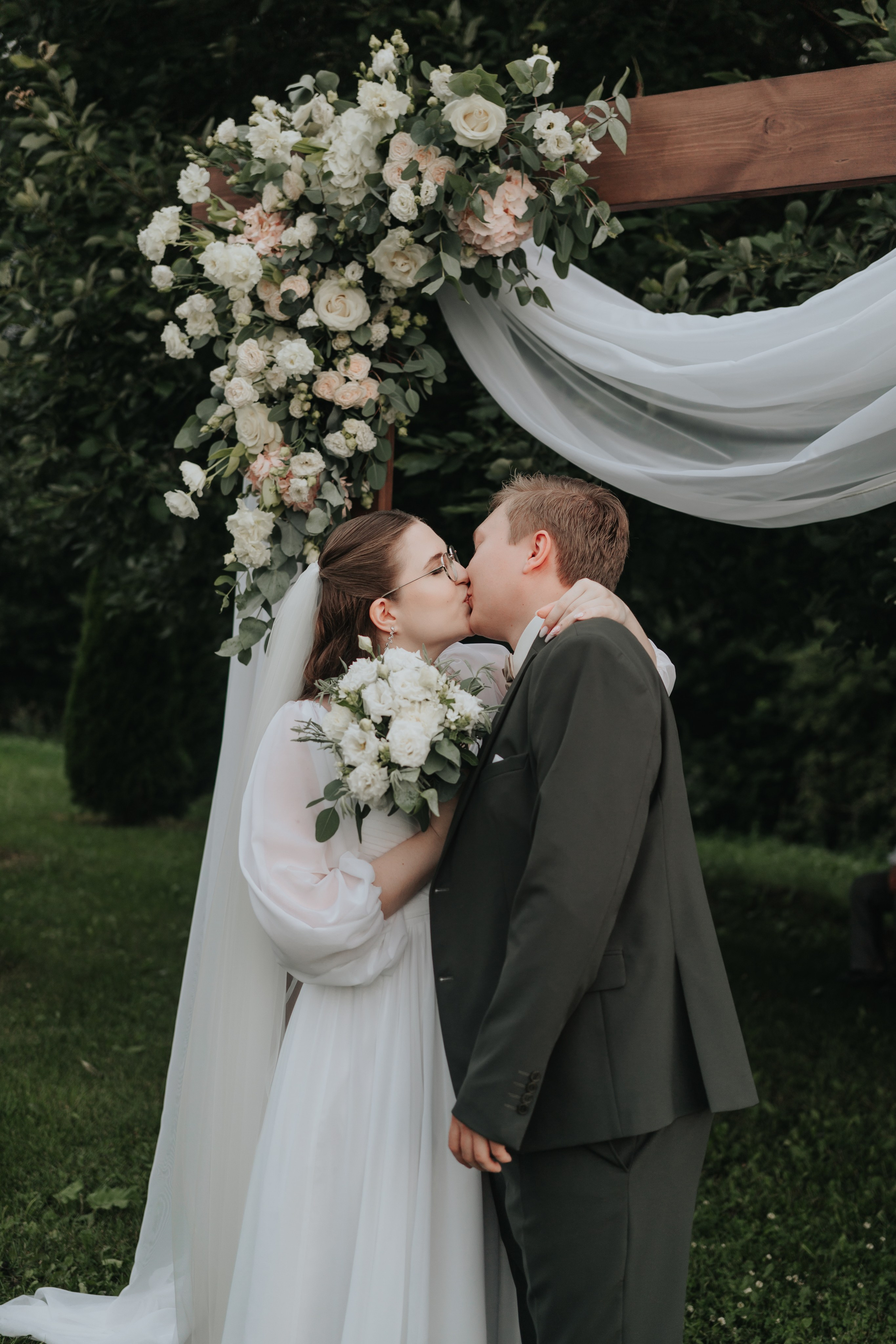 Кирилл и Катя. Свадебный фотограф в Можайске и Москве