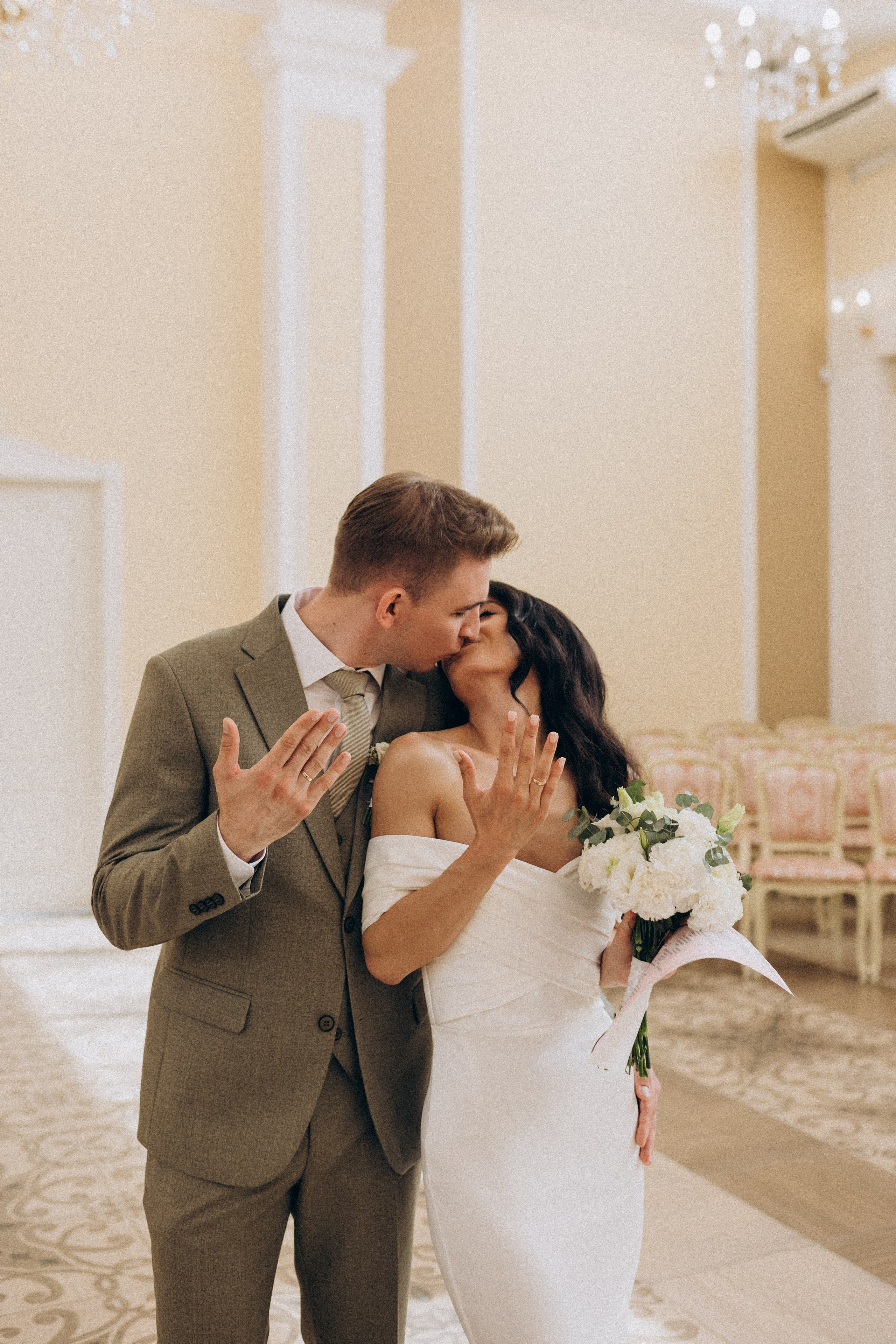 Сергей и Эльнара | Загс Калининского района. Свадебный и love story фотограф в Санкт-Петербурге