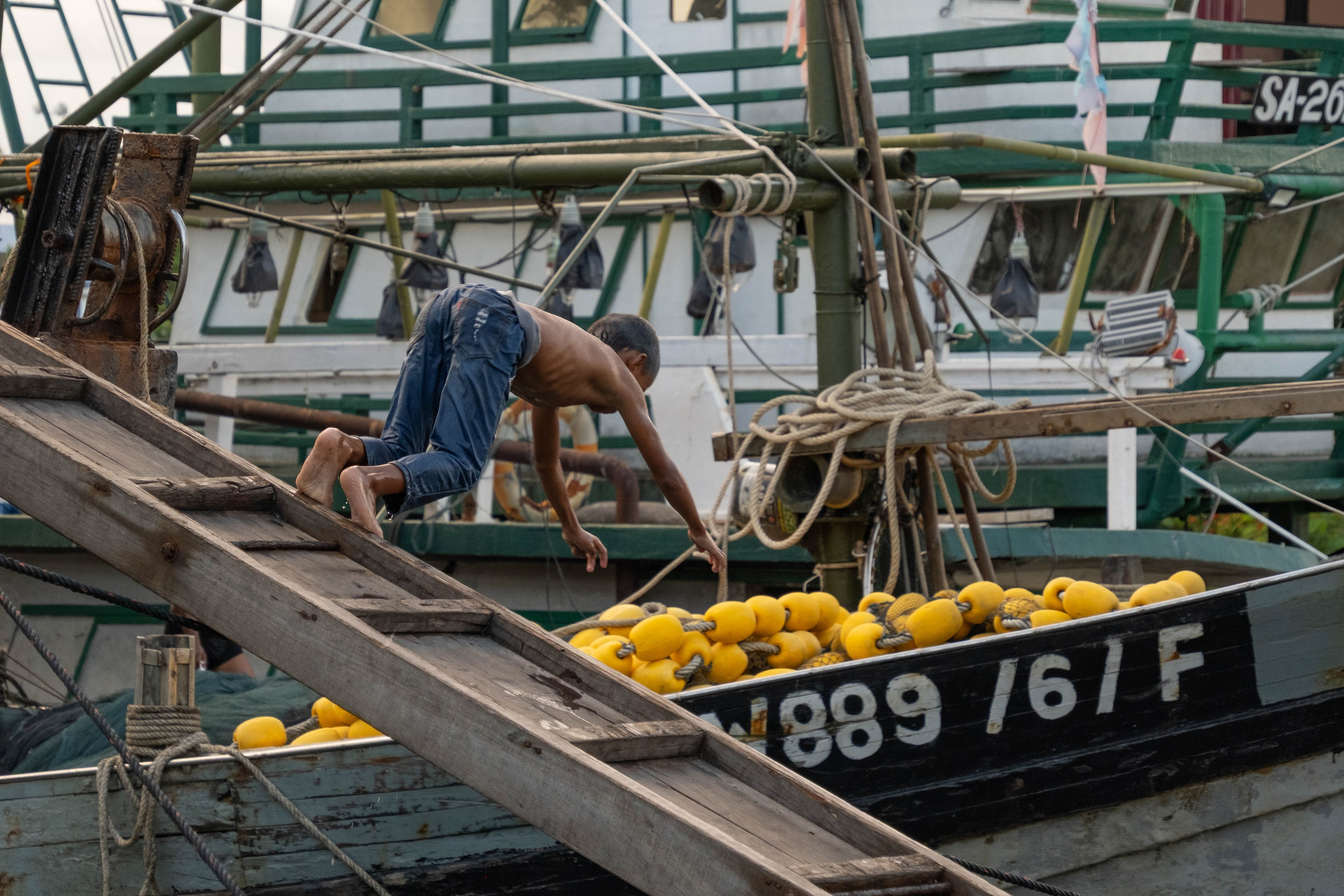 Остров Борнео, город Семпорна. Причал и рынок. Фотографии из путешествий