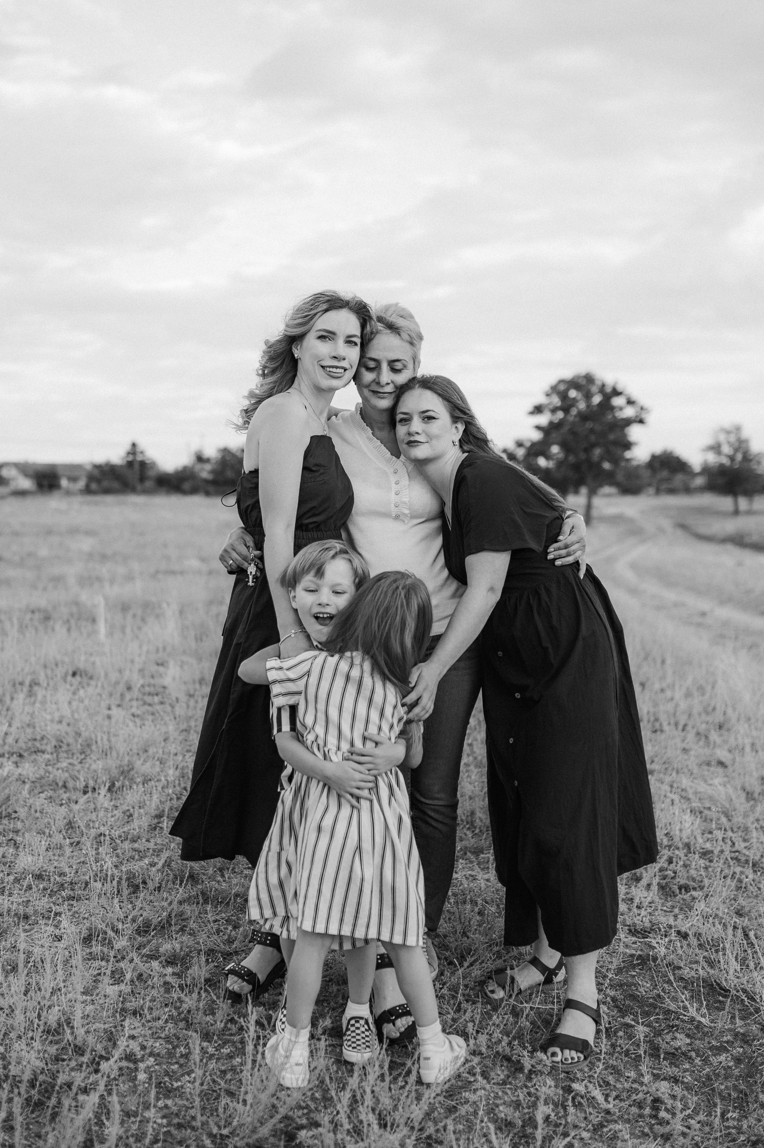 Наташа, Степа, Василиса, Лера. Www.ostermiller.ru